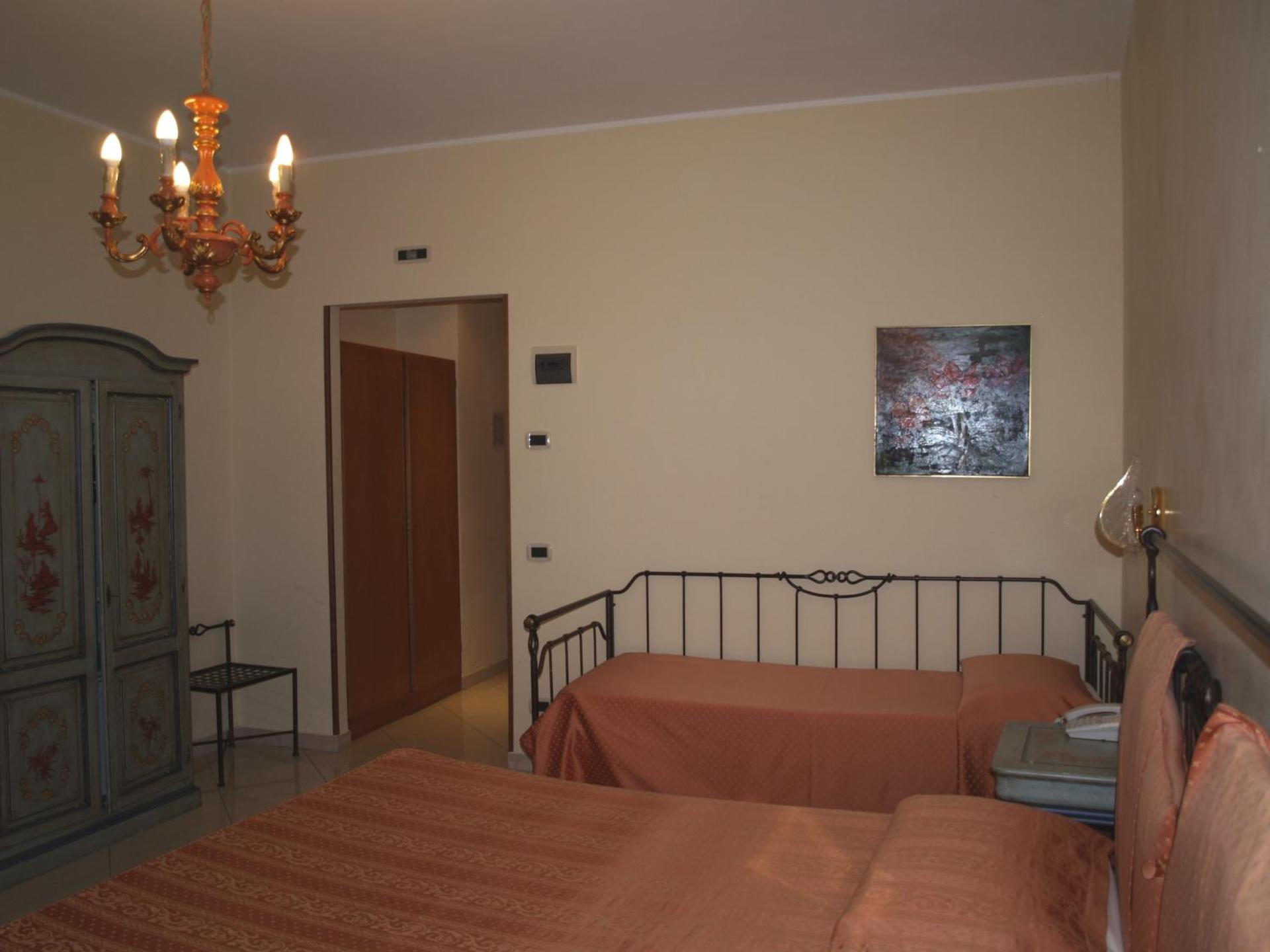 La Locandiera - Photo 42