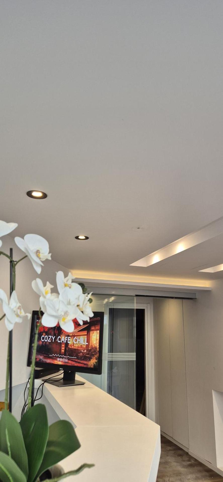 Figleaf Kypseli - Photo 99