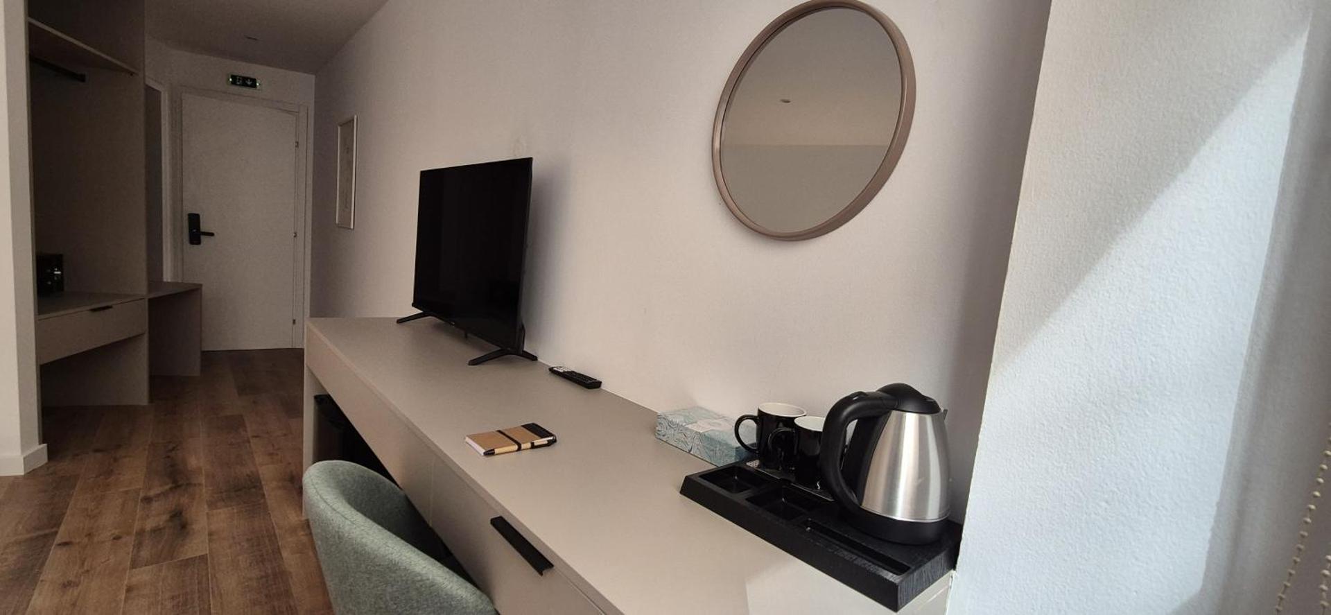 Figleaf Kypseli - Photo 23