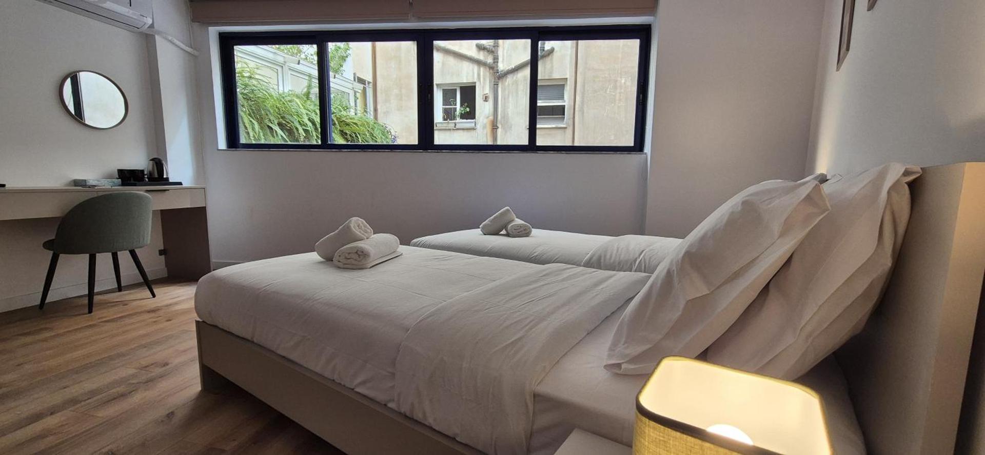 Figleaf Kypseli - Photo 88