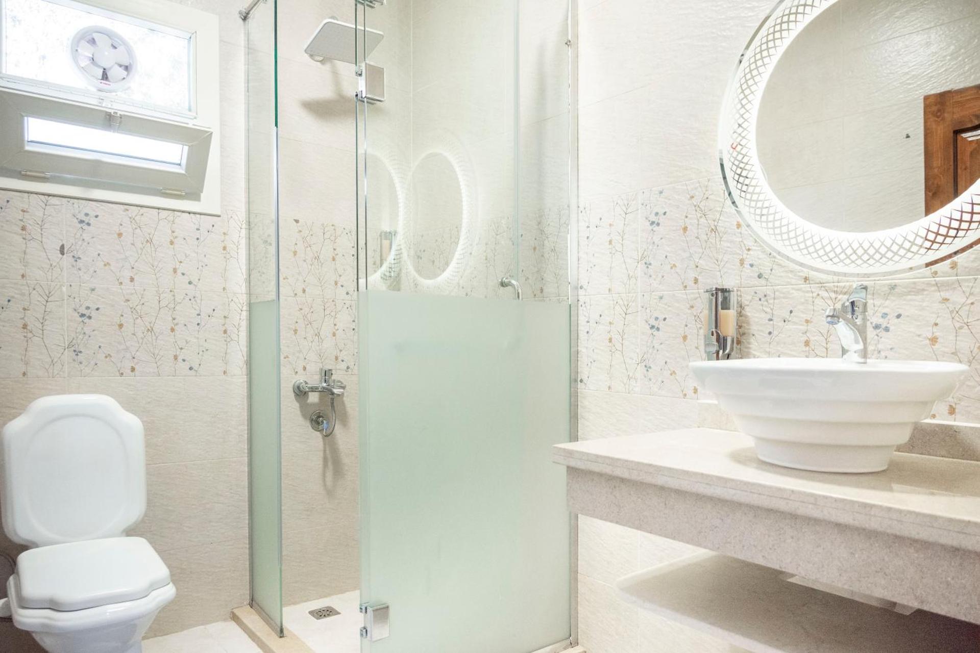 Golden Grand Museum Hotel - Photo 83