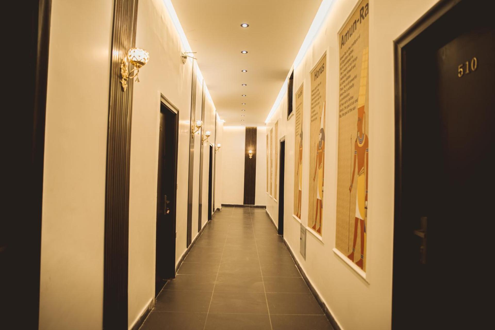 Tourist Plaza Hotel - Photo 12