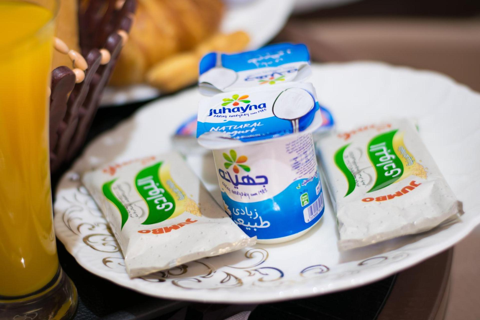 Tourist Plaza Hotel - Photo 20