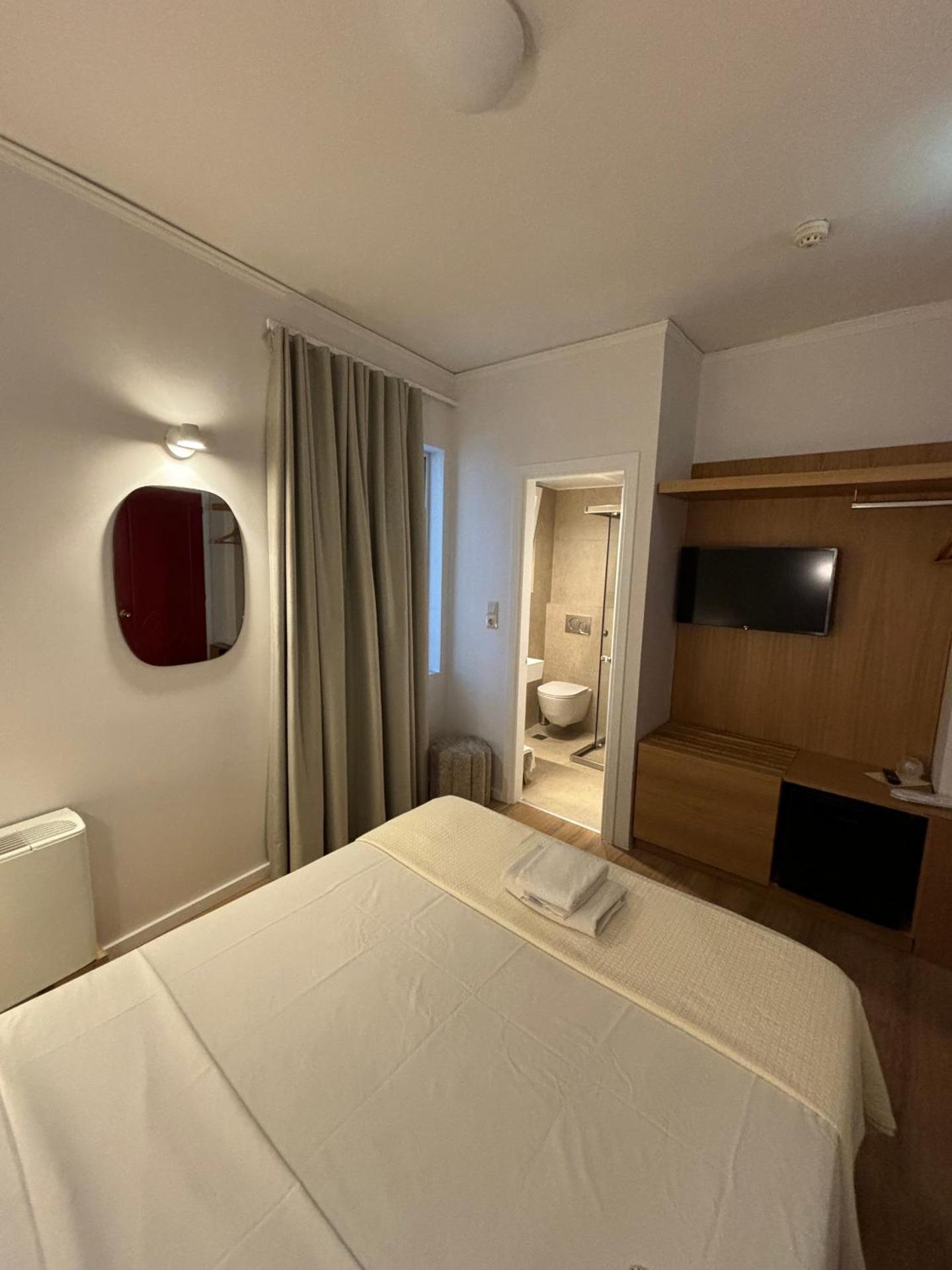 Economy Single Room - Photo 2