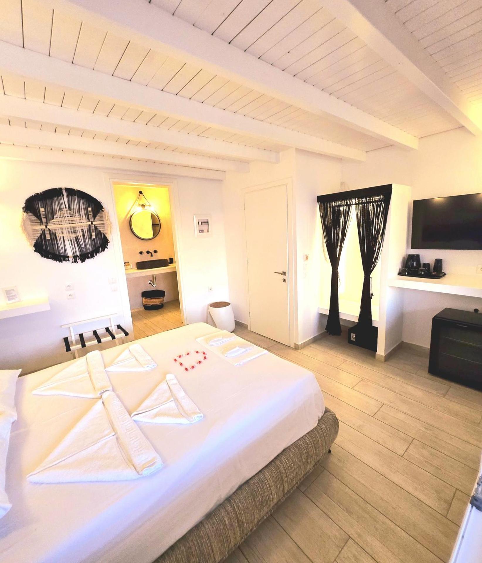 Aphrodite Boutique Hotel - Photo 28