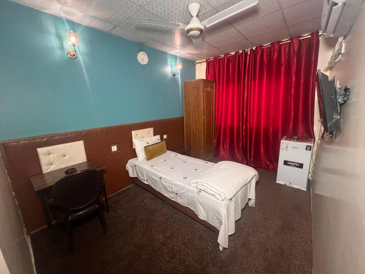 Economy Single Room