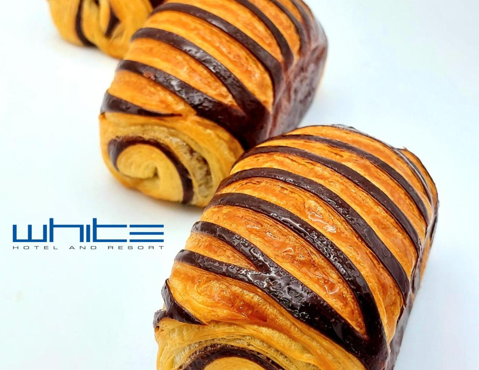 White Hotel - Photo 18