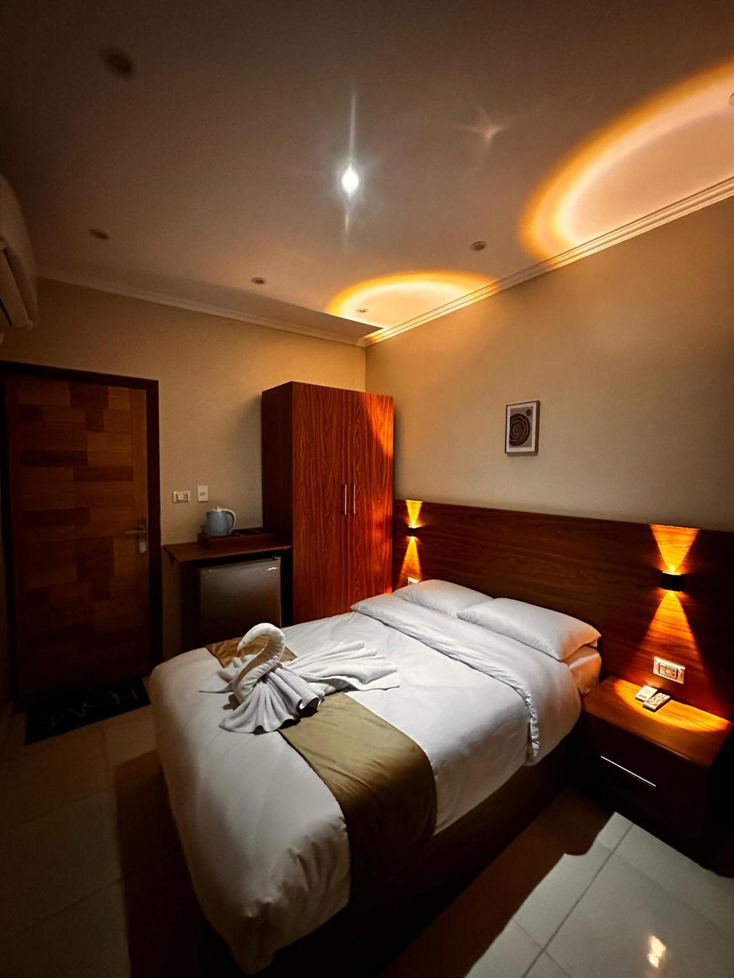 Pyramids On The Spot View - Photo 10