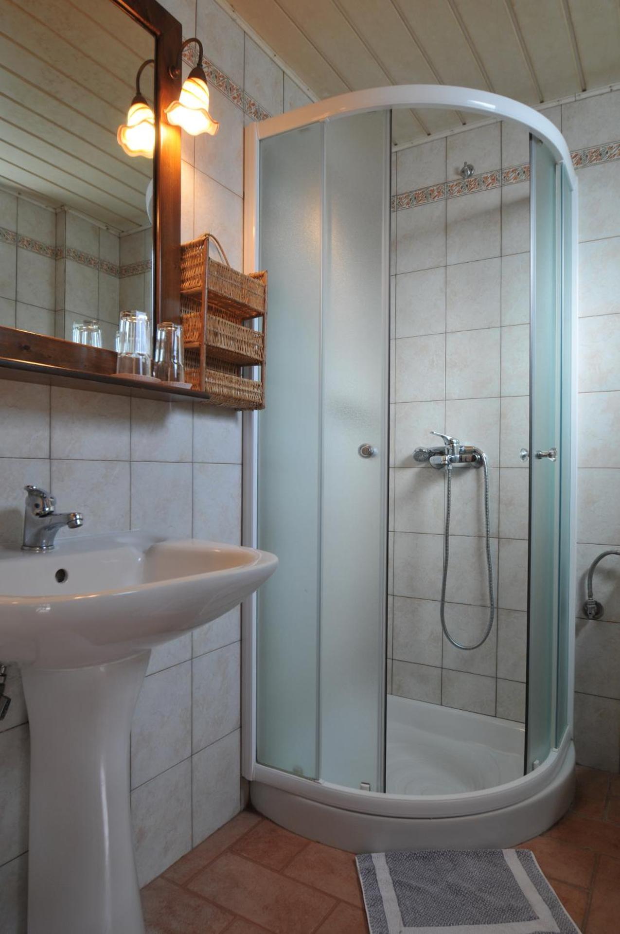 Aphrodite's Inn Kalavrita - Photo 11