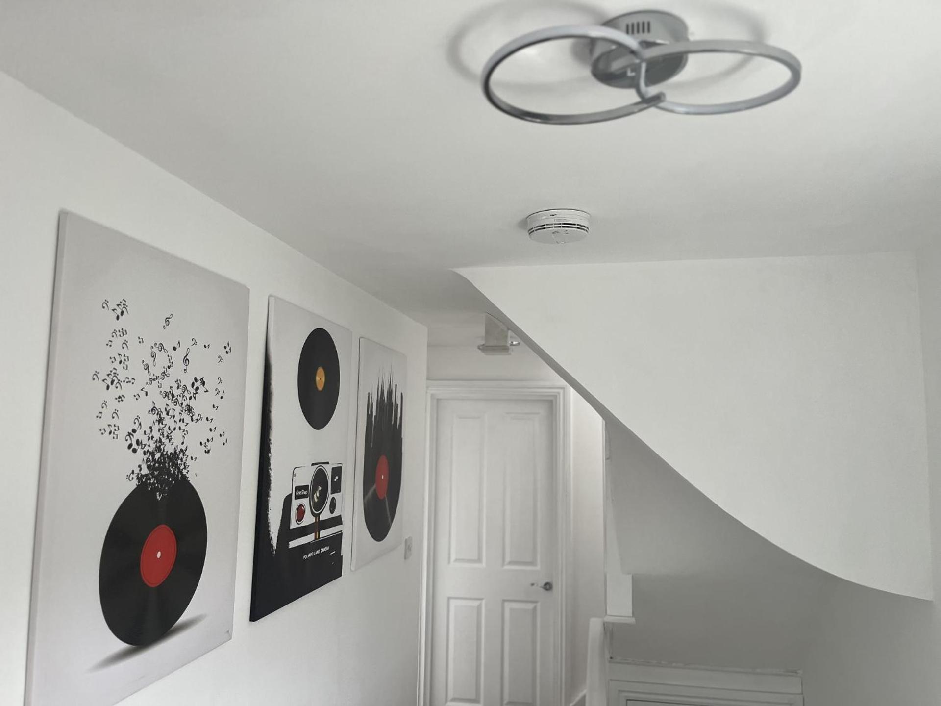 City Reach Retreat Spacious 4Bed House Startford Maryland Great Transport Links - Photo 23