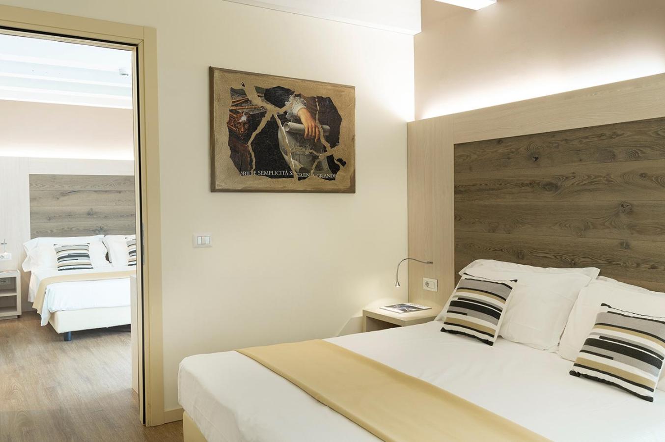 Hotel Alexander - Photo 8