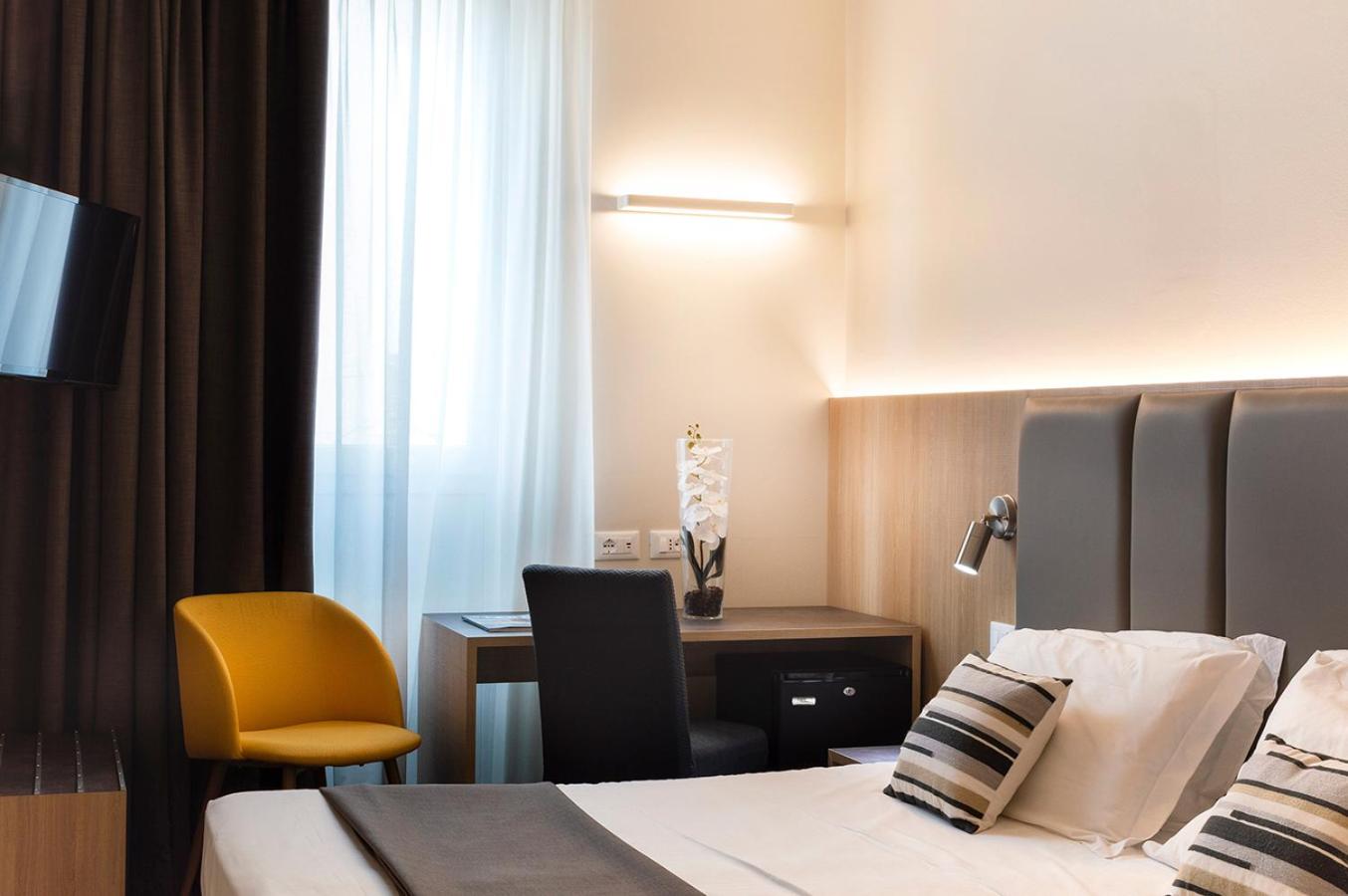 Hotel Alexander - Photo 44