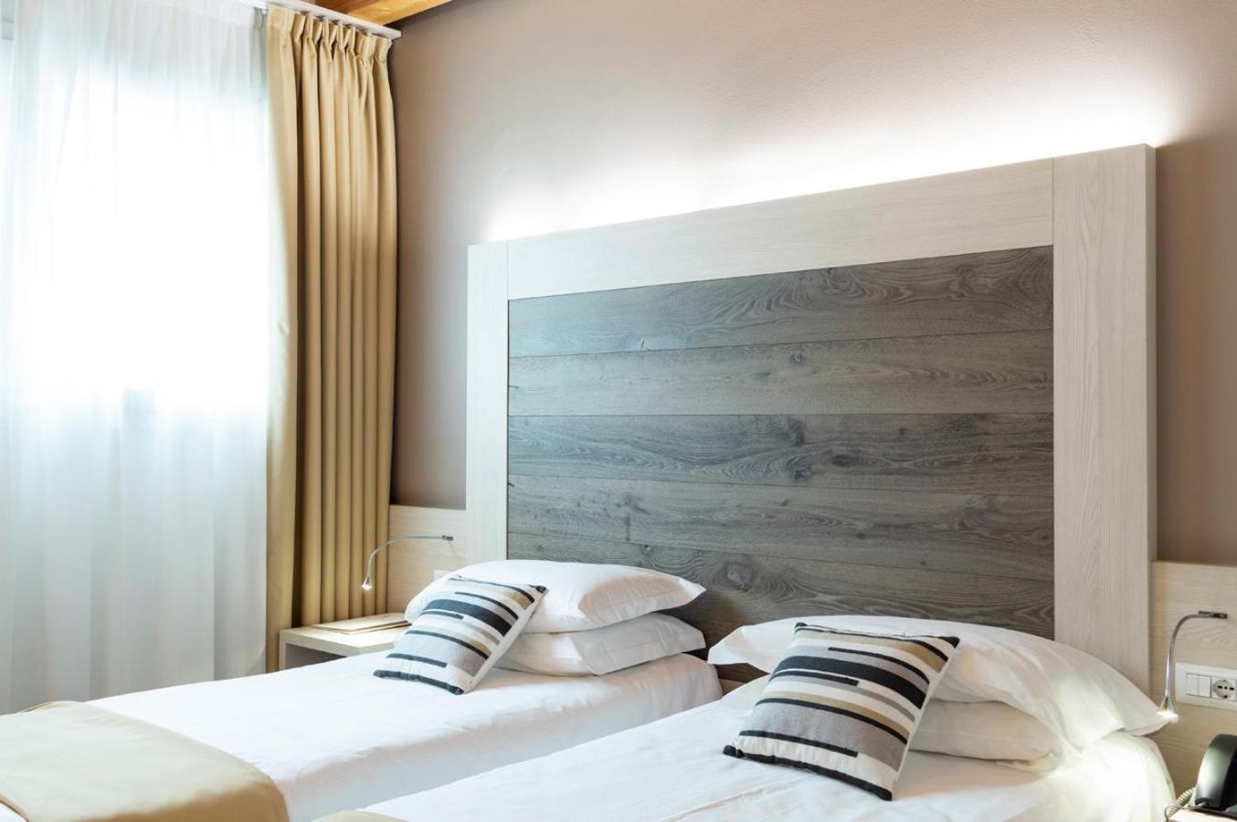 Hotel Alexander - Photo 3