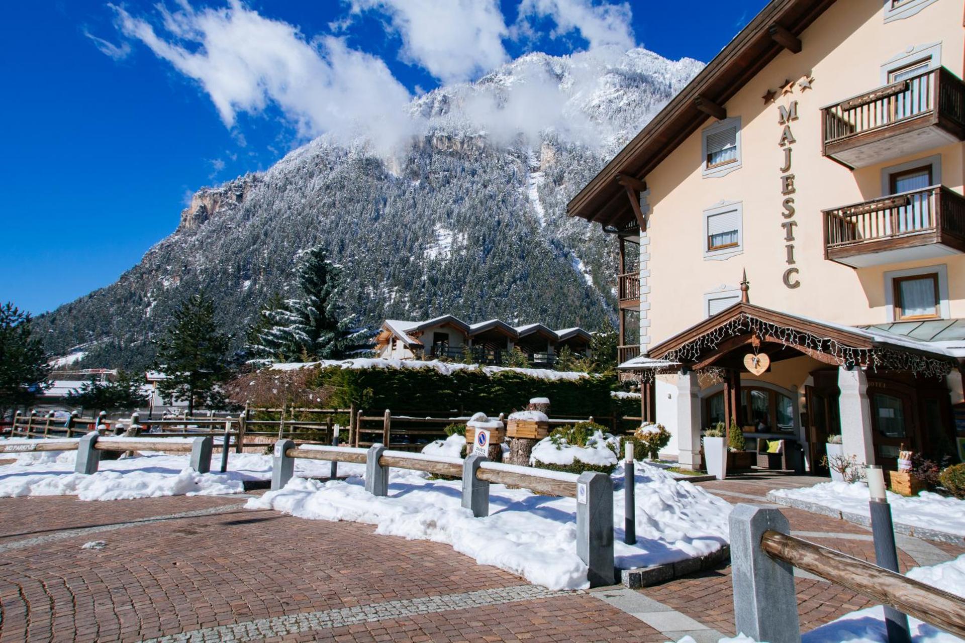 Aparthotel Majestic - Photo 98
