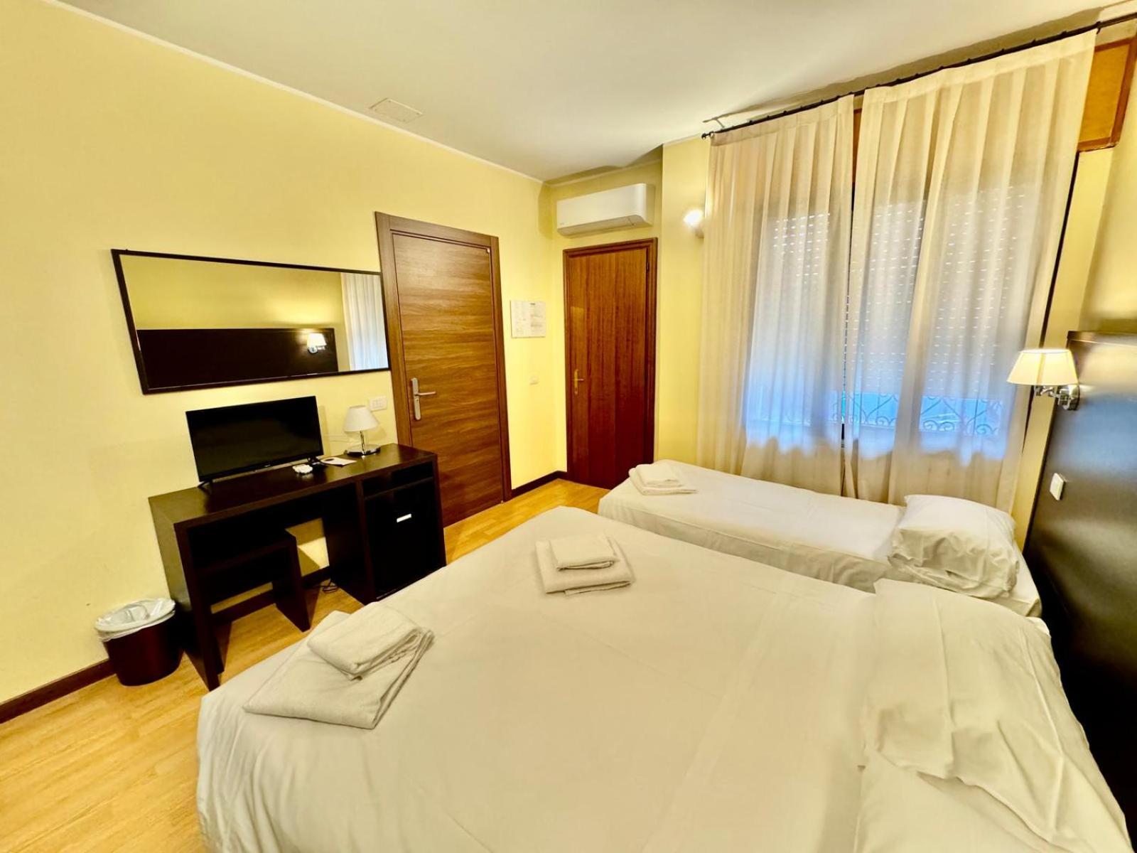 Hotel Guidi - Photo 82