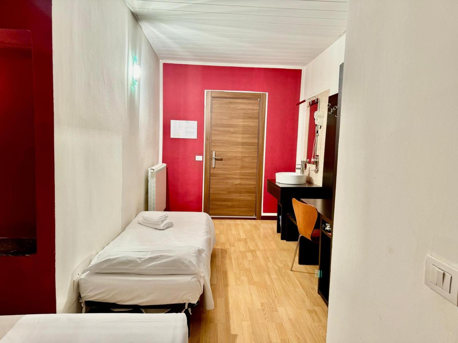 Hotel Guidi - Photo 78