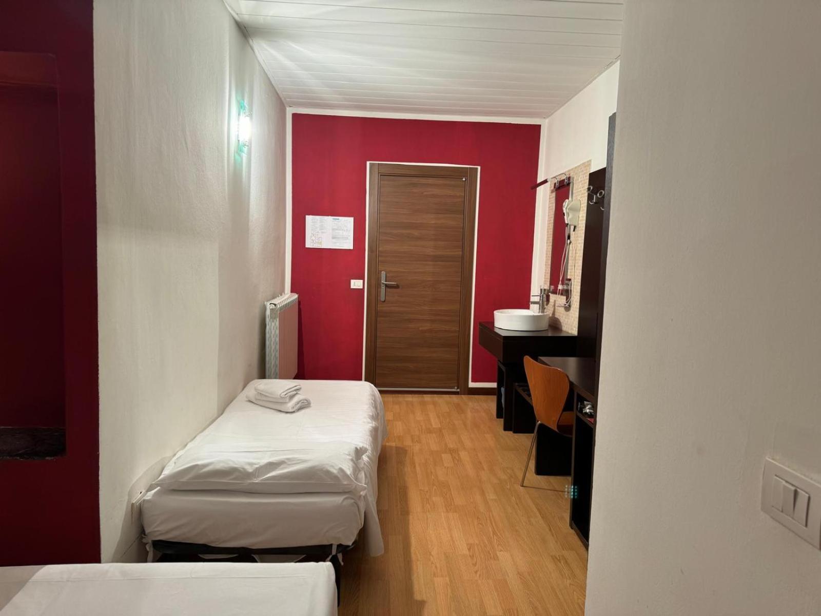 Hotel Guidi - Photo 71