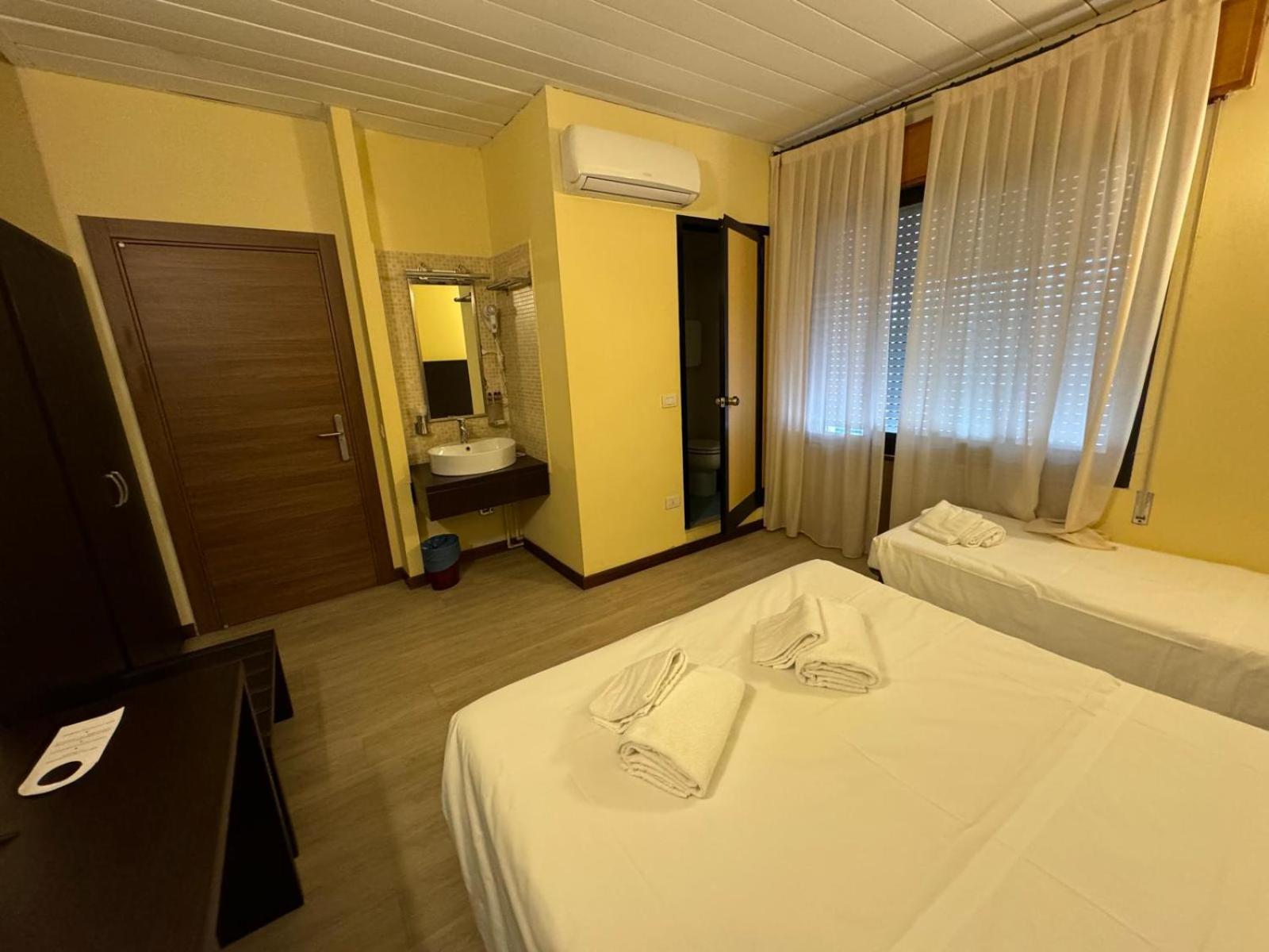 Hotel Guidi - Photo 77