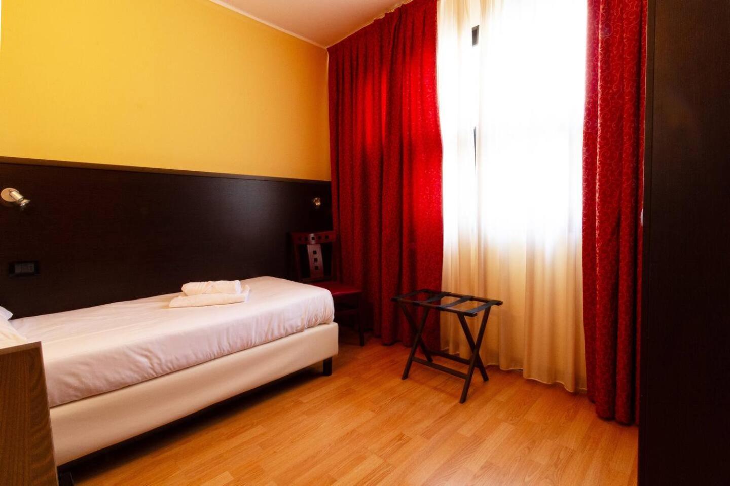Hotel Guidi - Photo 8