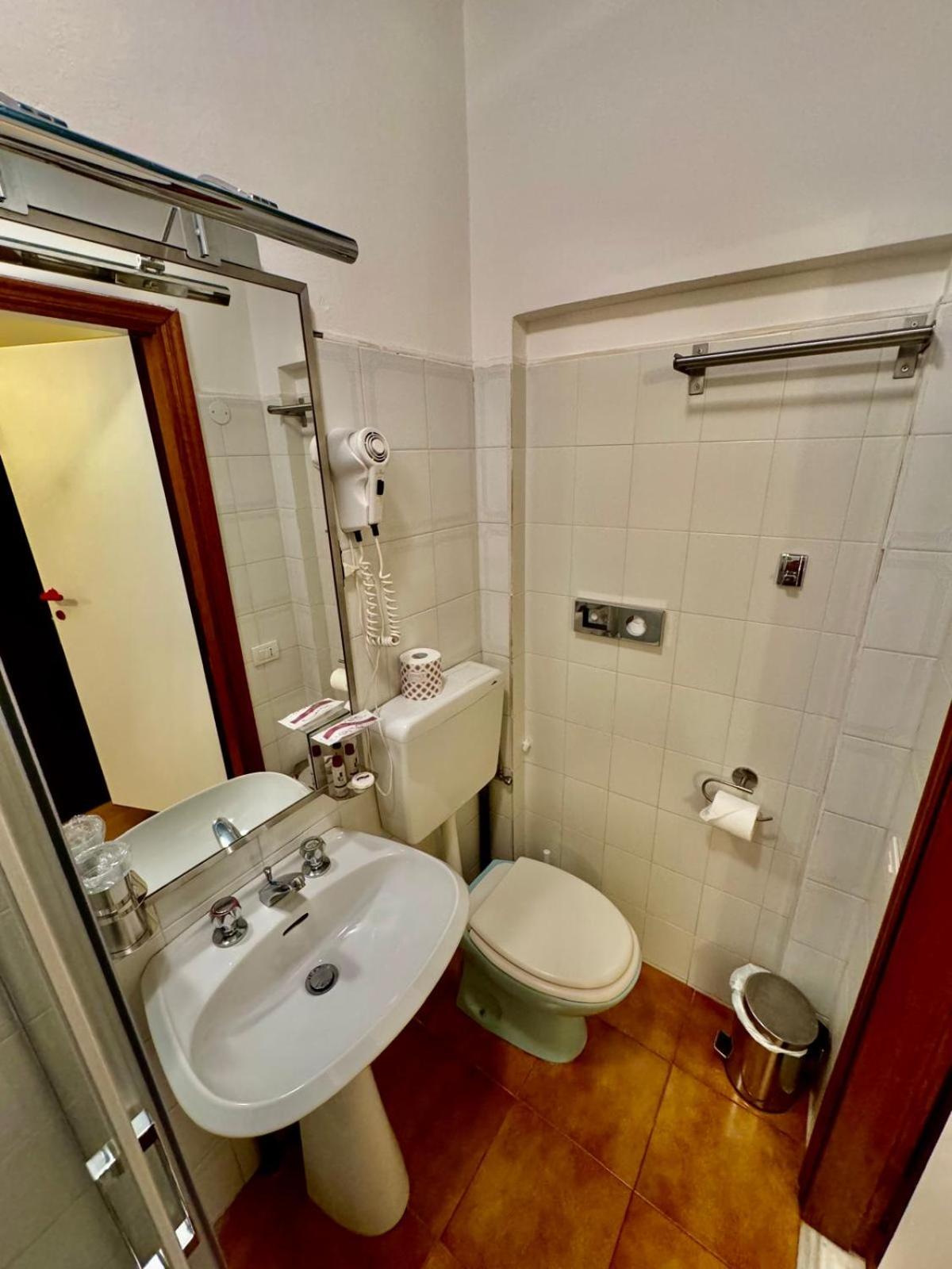 Hotel Guidi - Photo 19