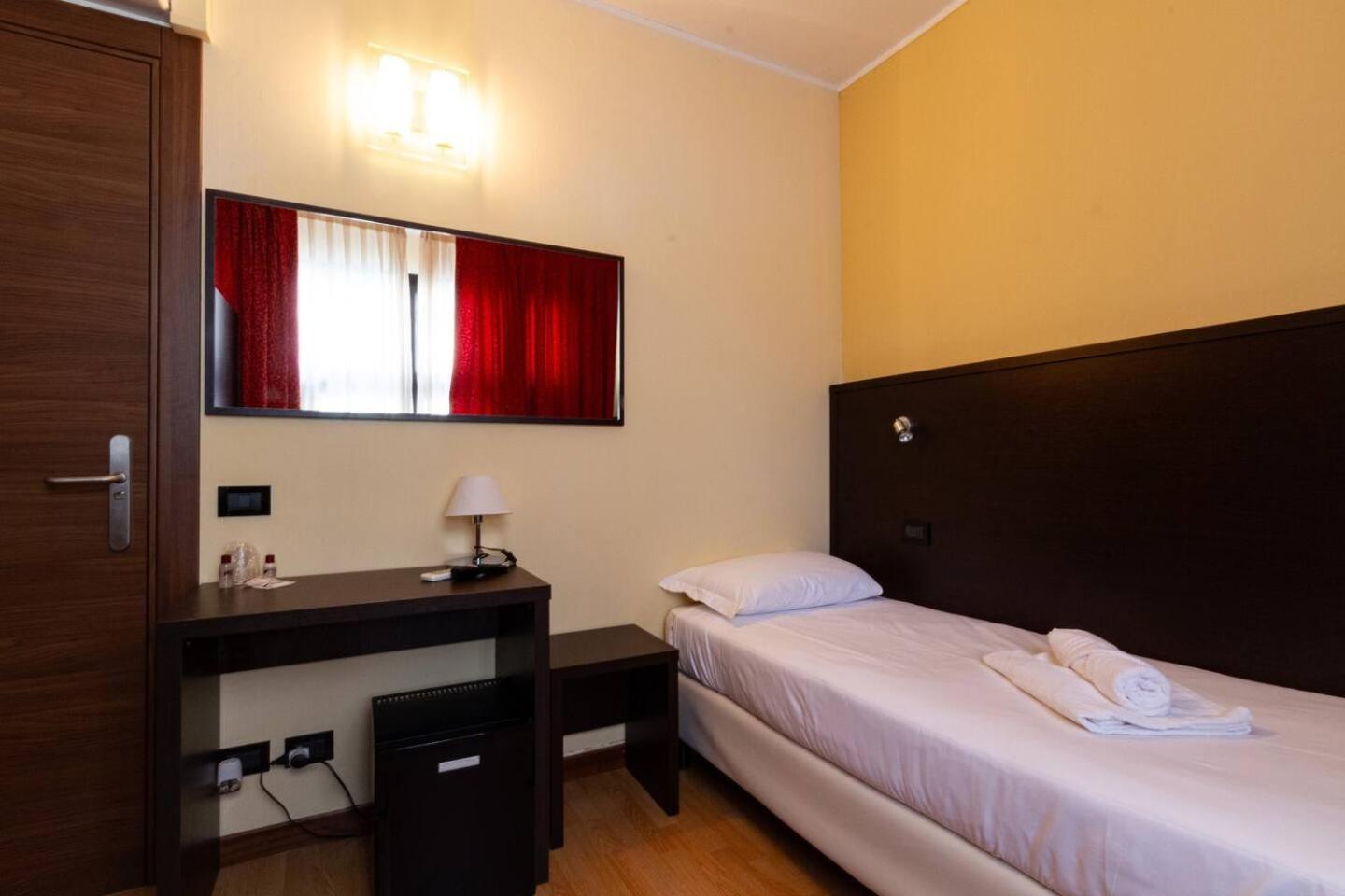 Hotel Guidi - Photo 12