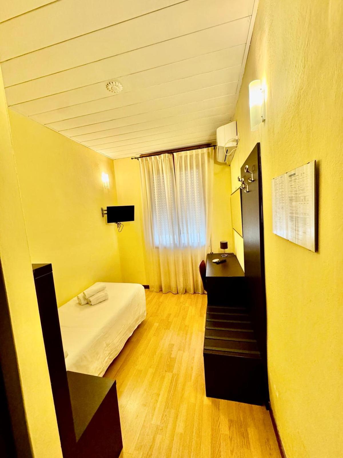 Hotel Guidi - Photo 16
