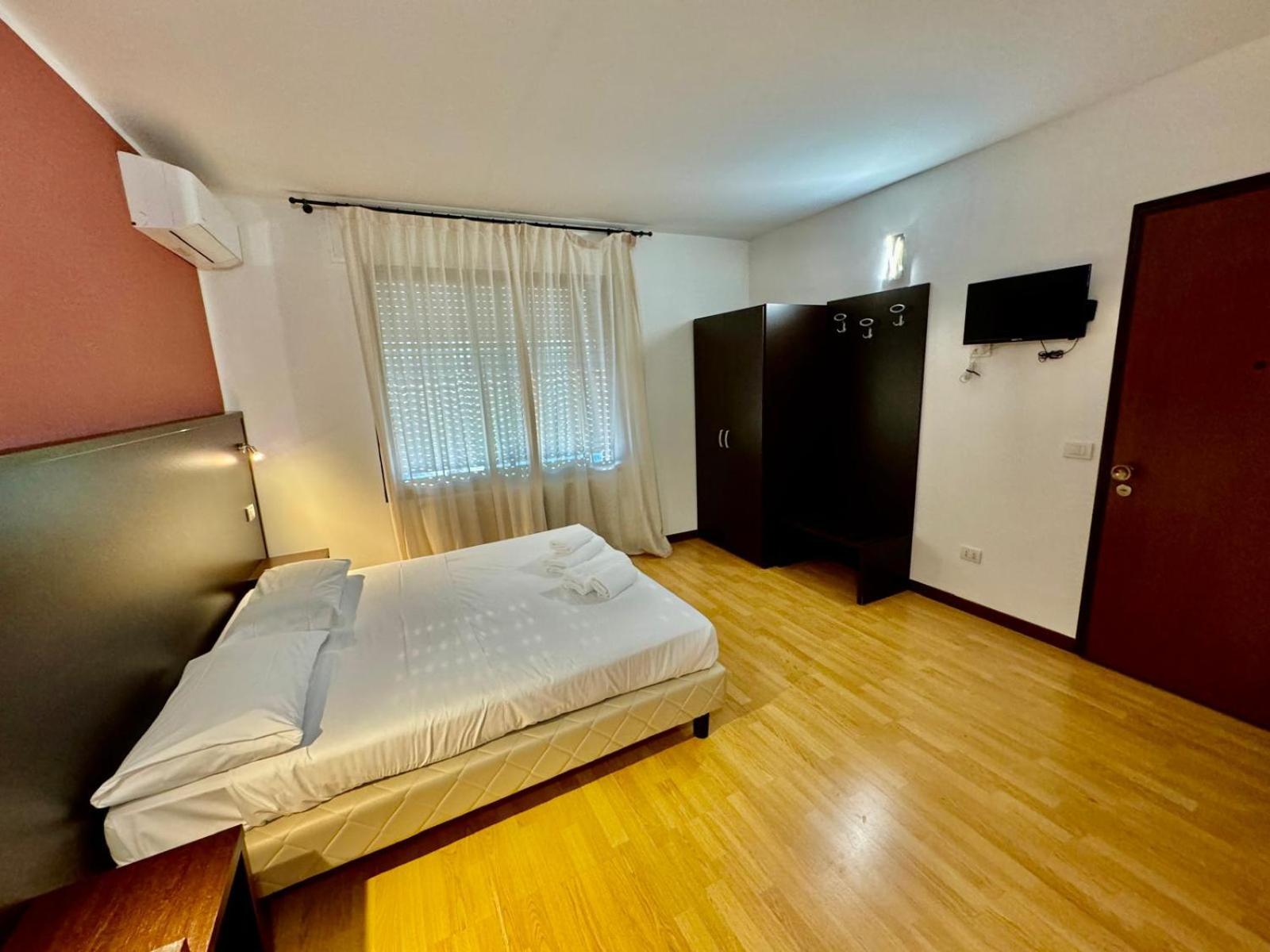 Hotel Guidi - Photo 57