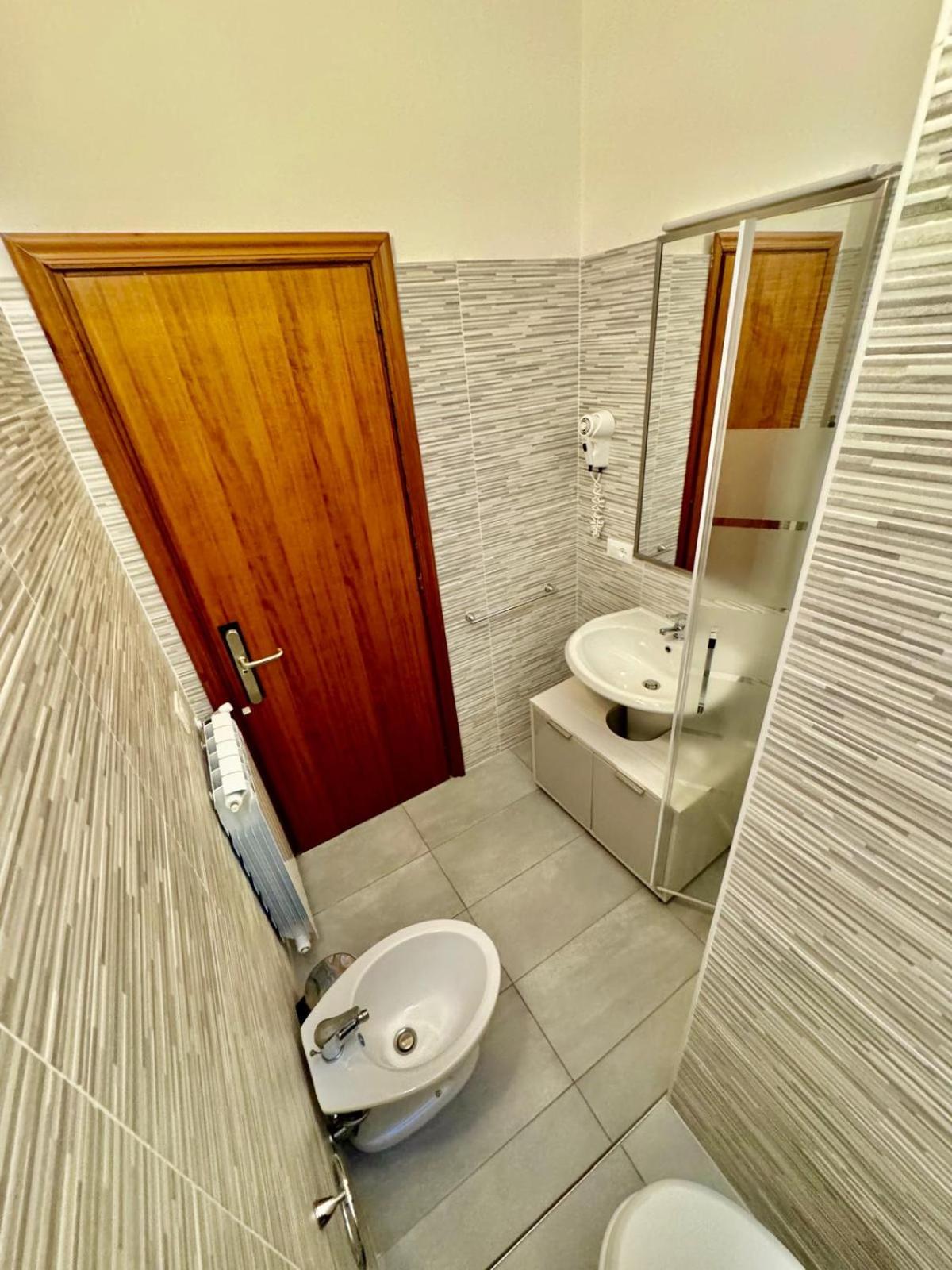 Hotel Guidi - Photo 58