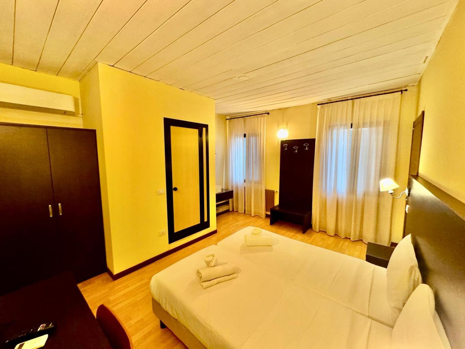 Hotel Guidi - Photo 39
