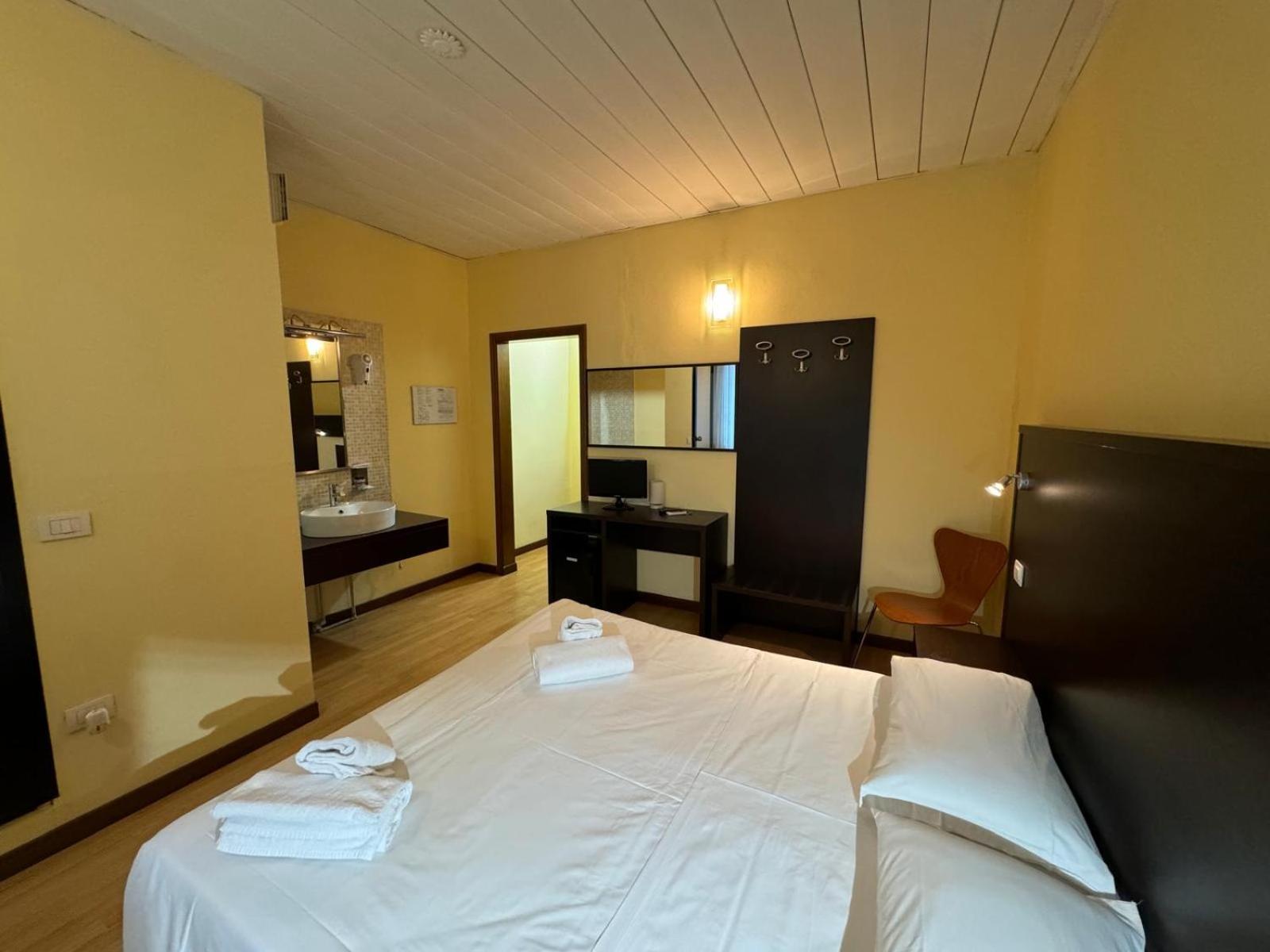 Hotel Guidi - Photo 36