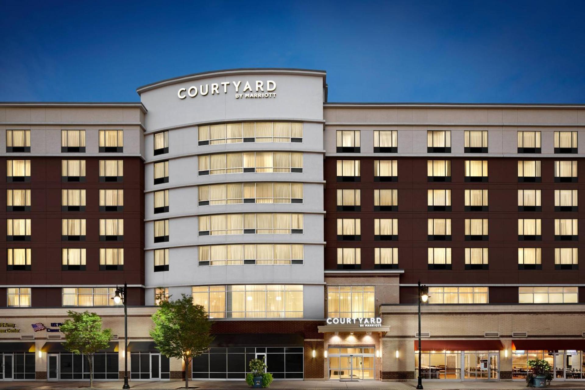 Courtyard by Marriott Newark Downtown - Photo 16
