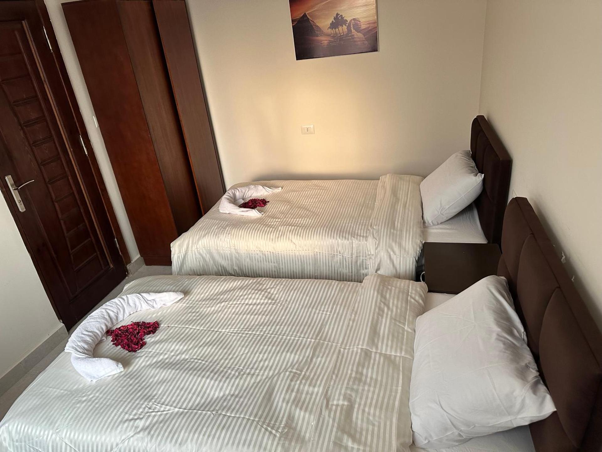 Sun 3 Pyramids Inn - Photo 17