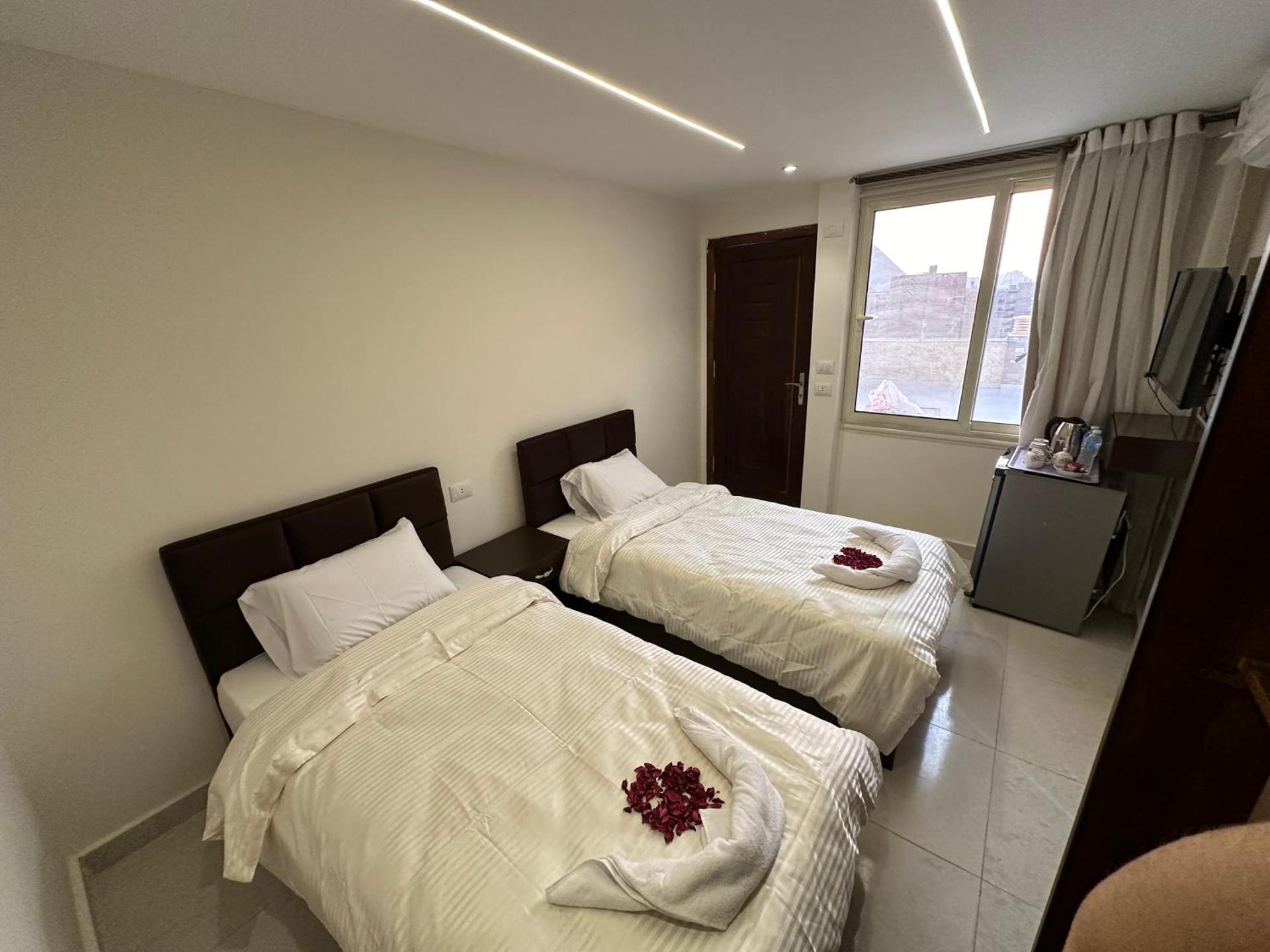 Sun 3 Pyramids Inn - Photo 15