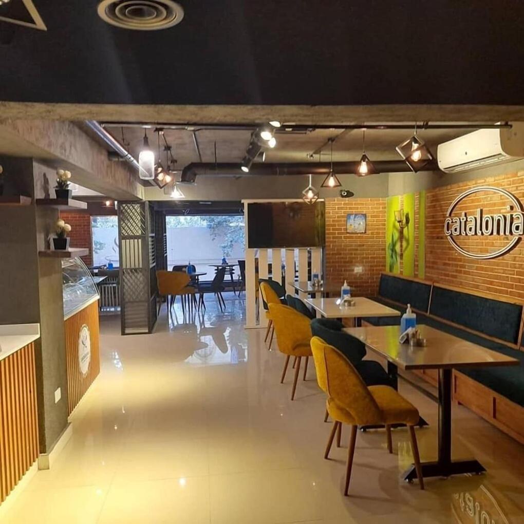 Pharaohs Hotel - Photo 16