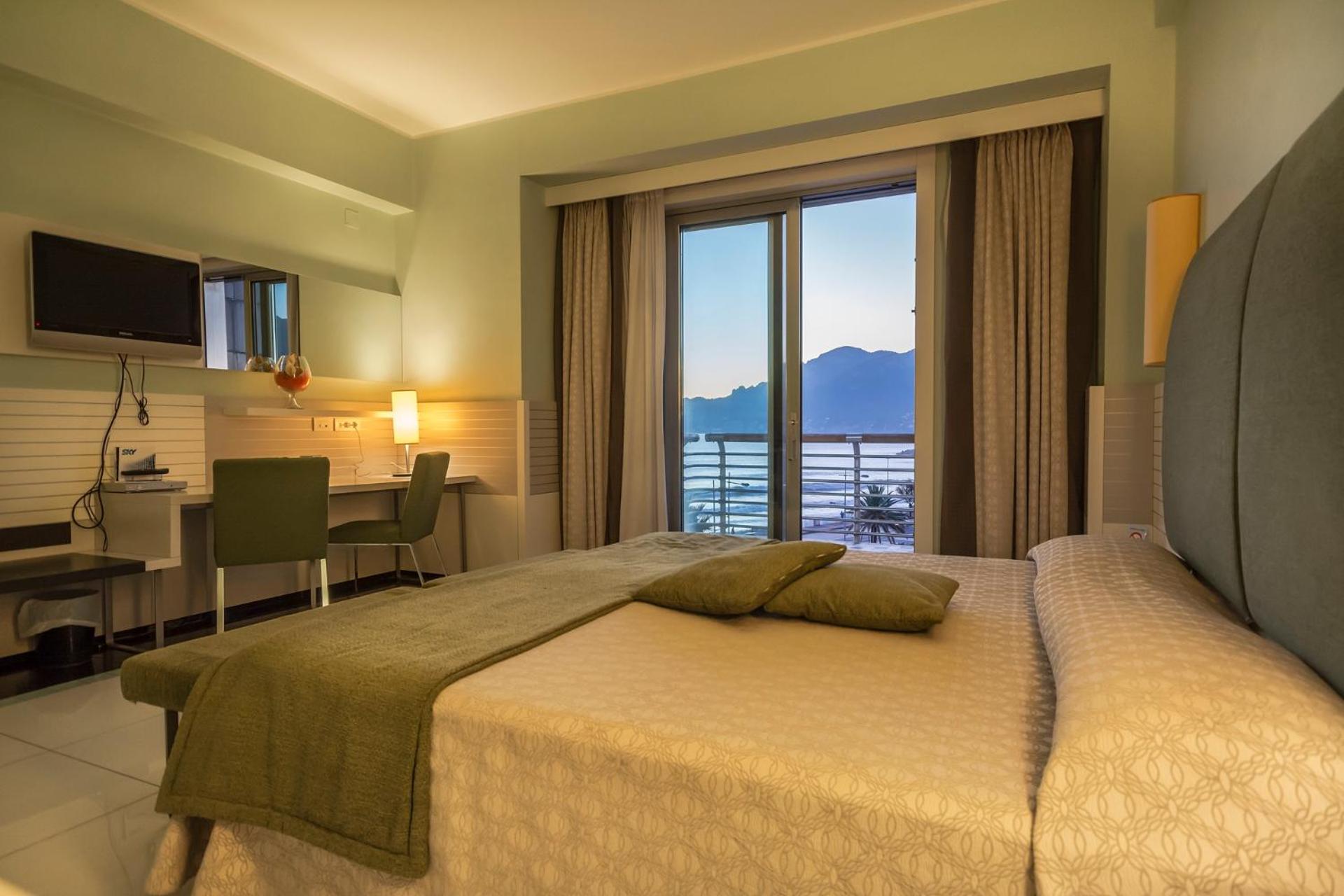 Grand Hotel Salerno - Photo 45