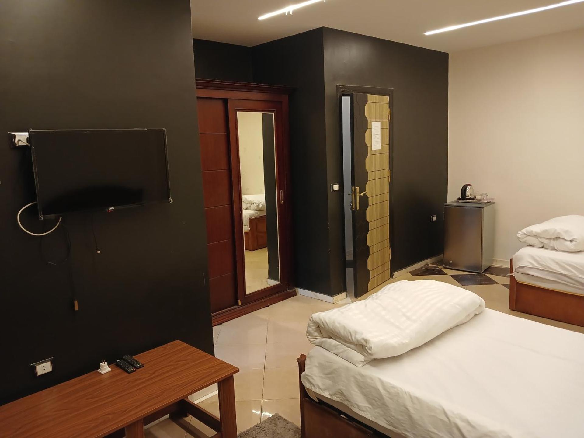 Karma pyramids view inn - Photo 15