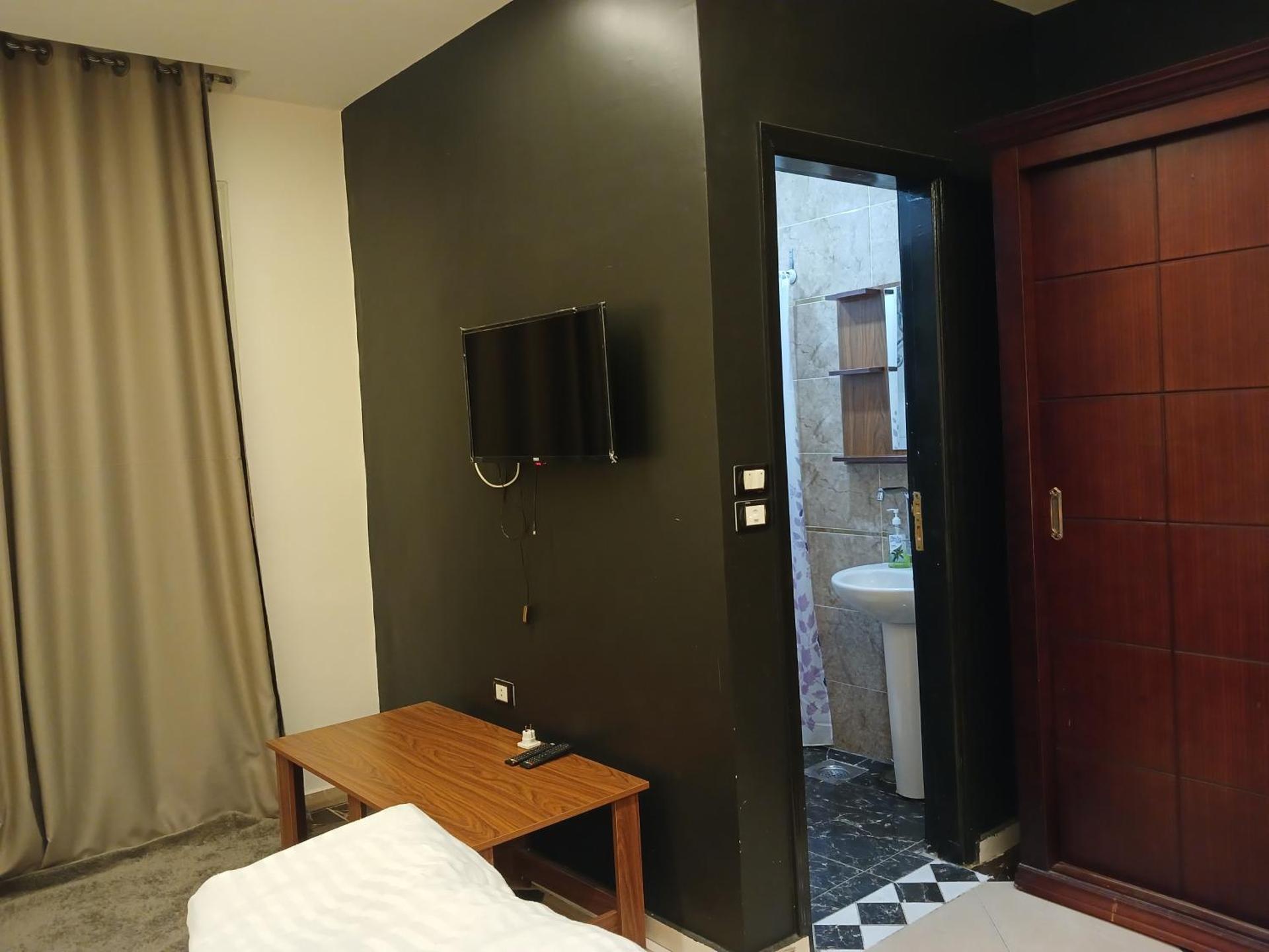 Karma pyramids view inn - Photo 34