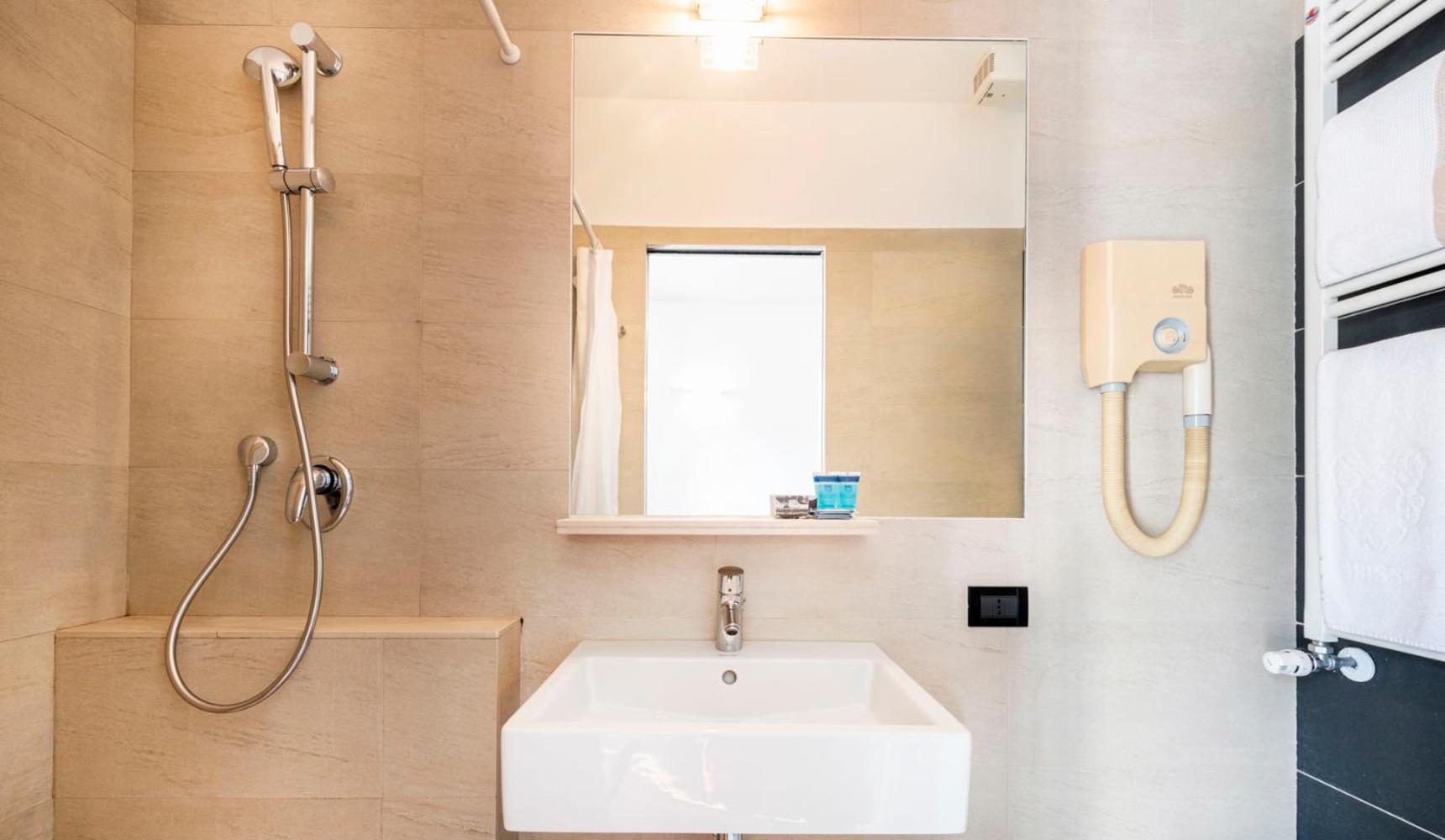 Hotel Metropole Suisse - Photo 55