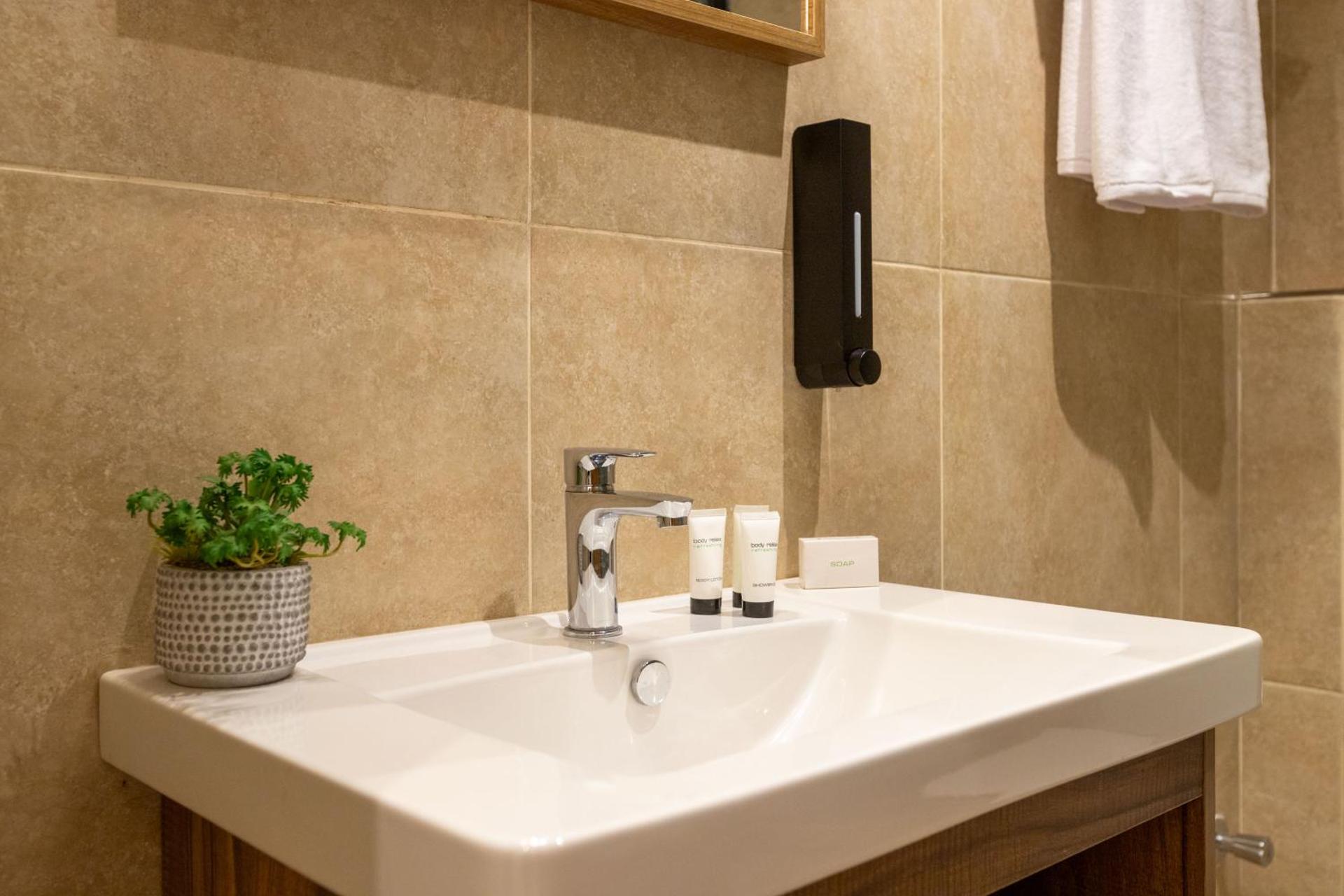 Mazar Pyramids Hotel - Photo 18