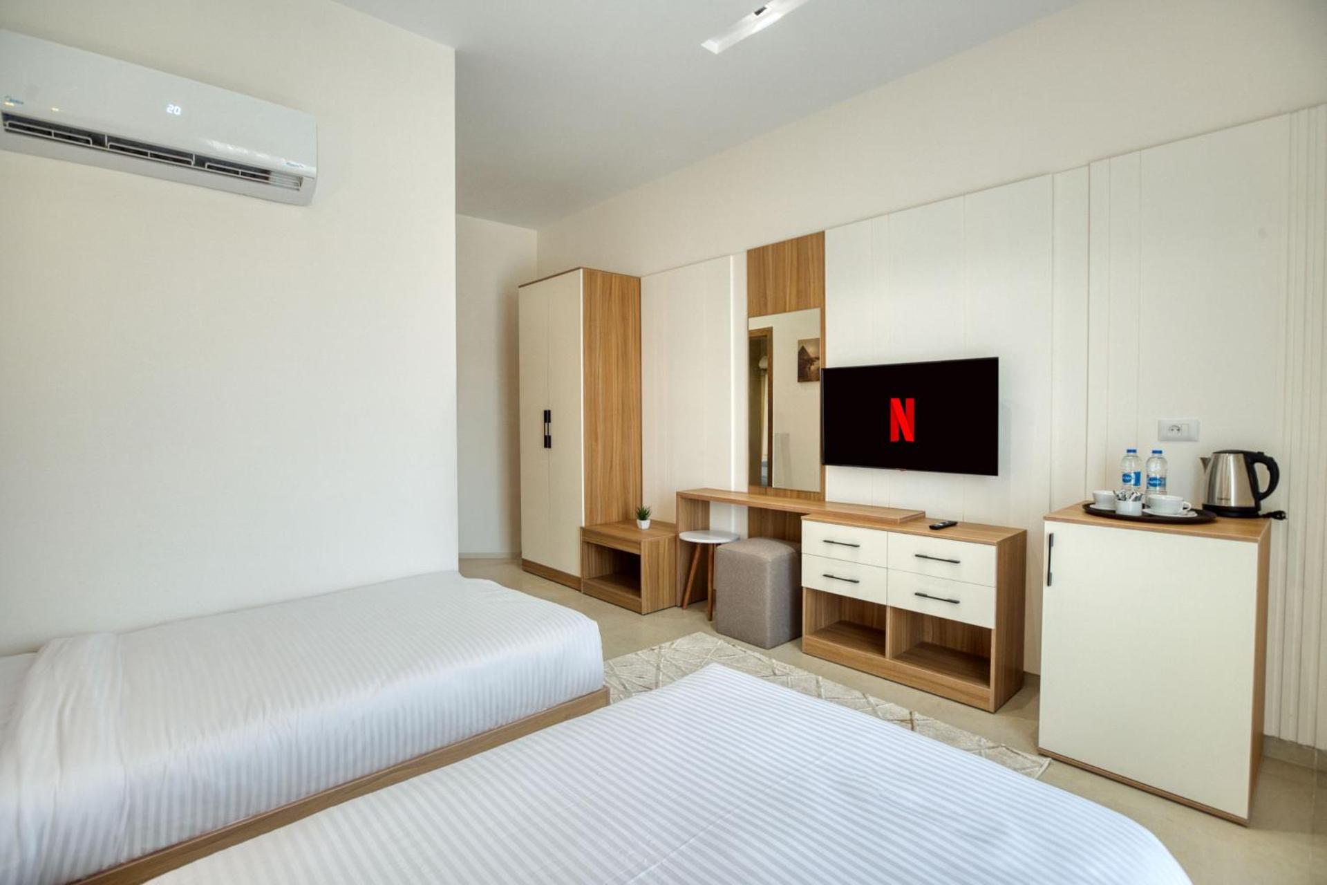 Triple Room with Pyramids View