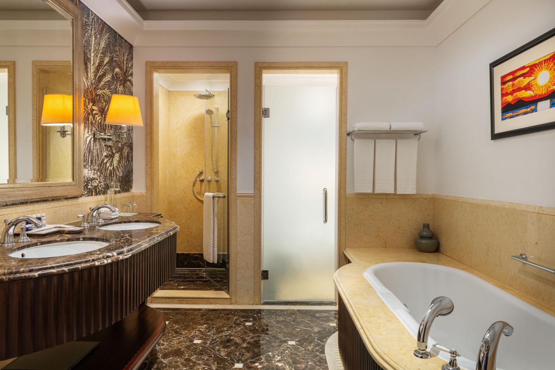 The Westin Dubai Mina Seyahi Beach Resort and Waterpark - Photo 18