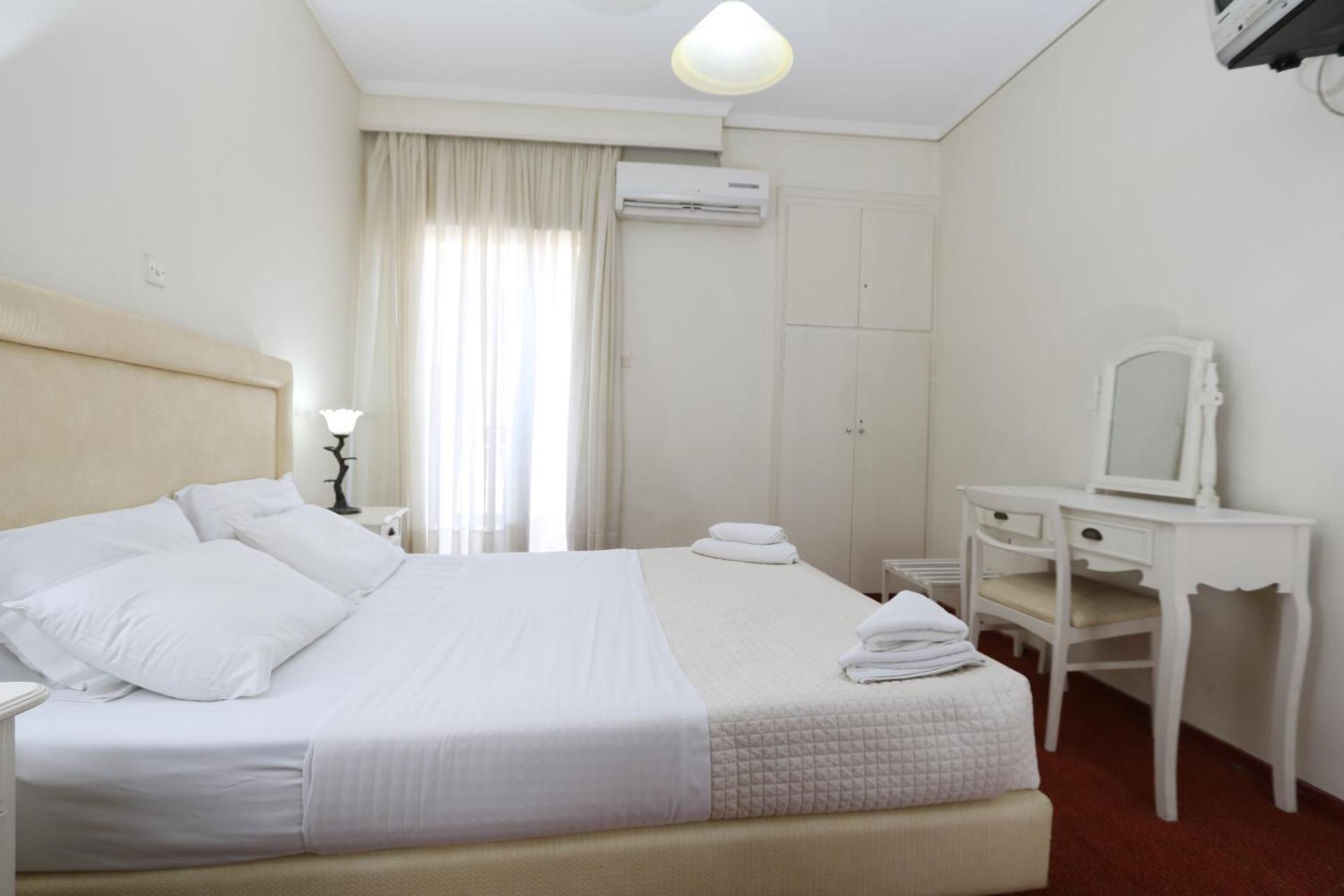 Double Room - Photo 3