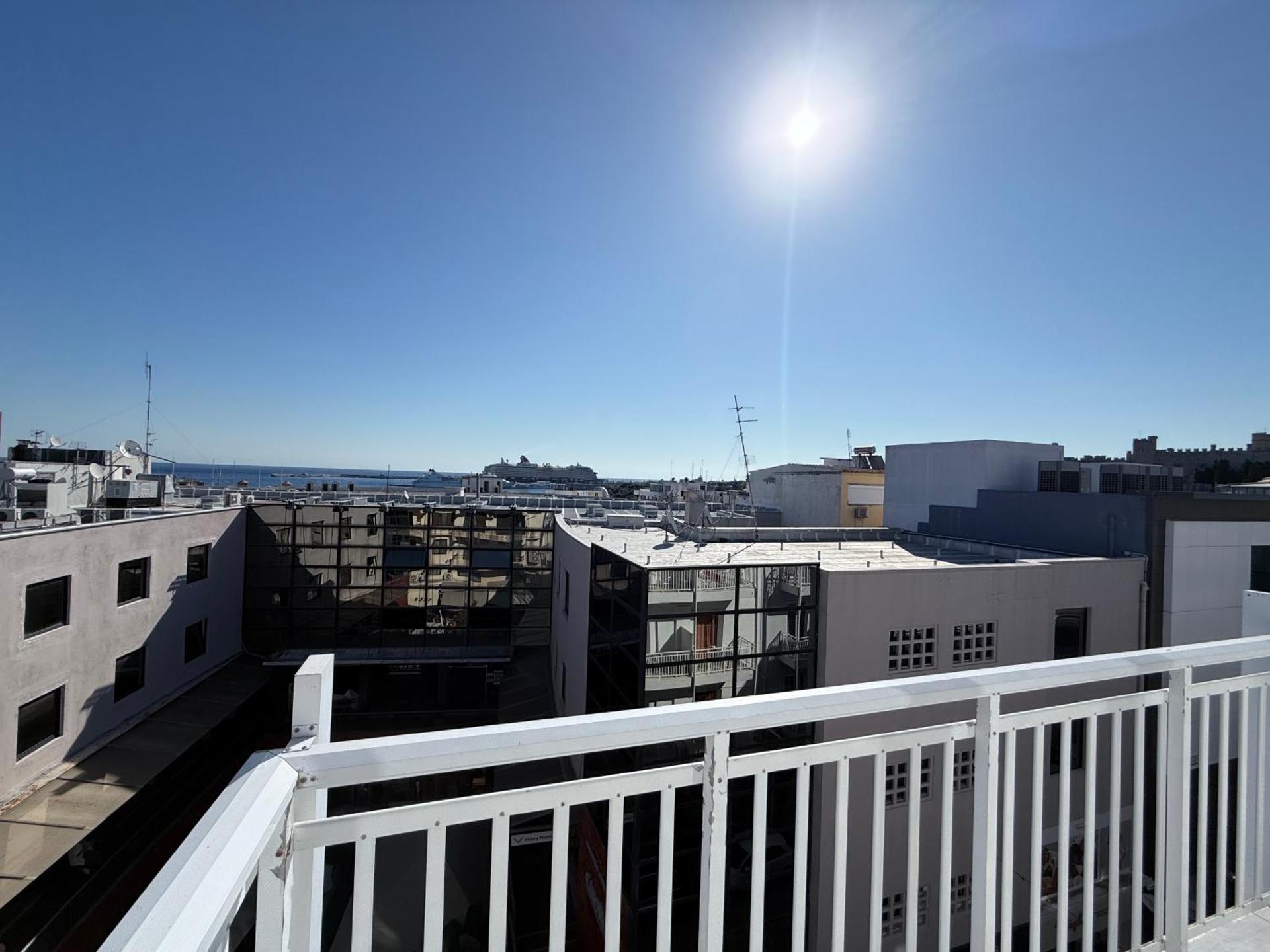 Savoy City Hotel - Photo 30