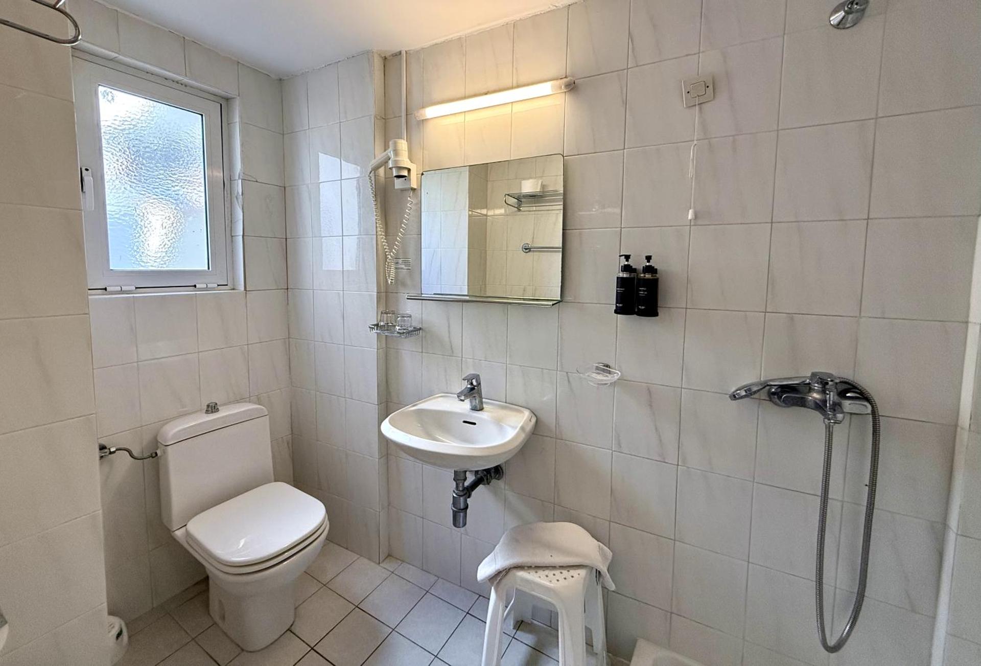 Savoy City Hotel - Photo 32