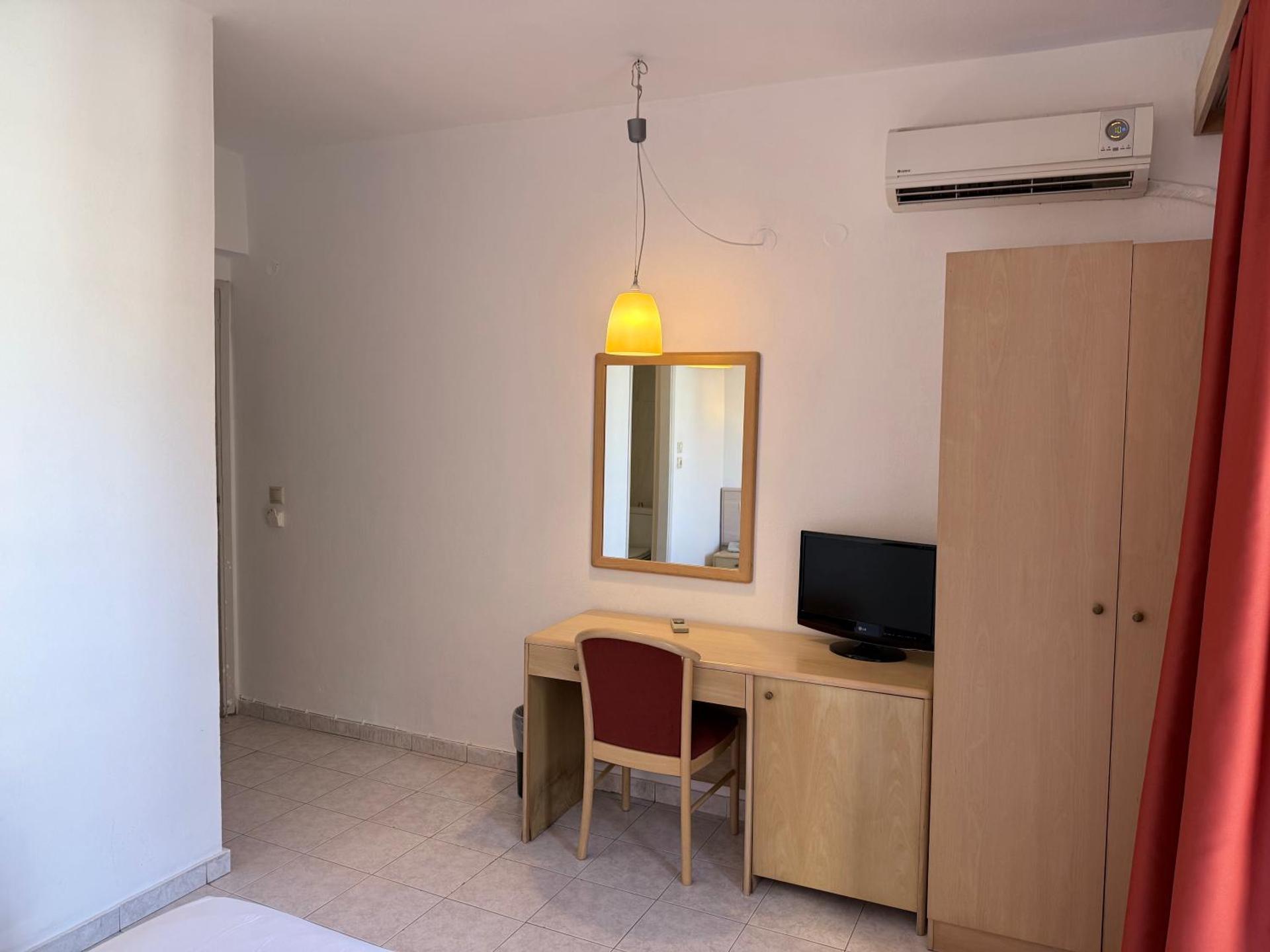 Savoy City Hotel - Photo 53