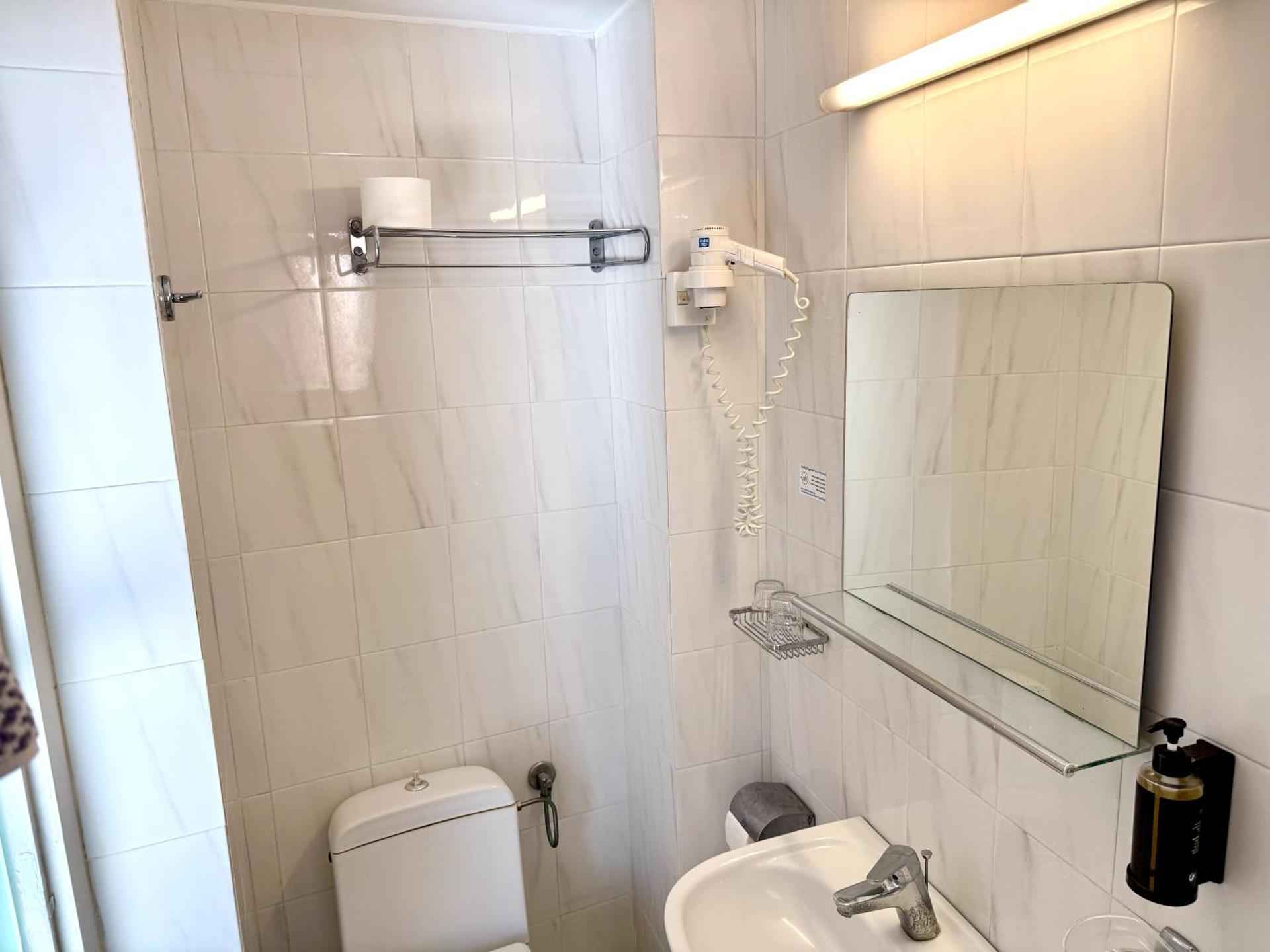 Savoy City Hotel - Photo 86