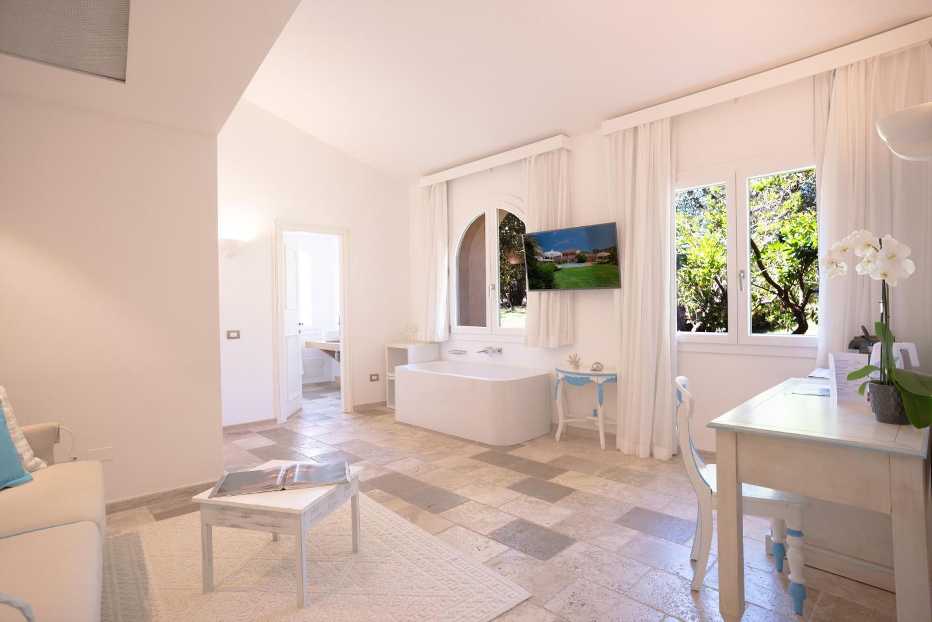 Hotel Cala Caterina - Relaxing Escape - Photo 22