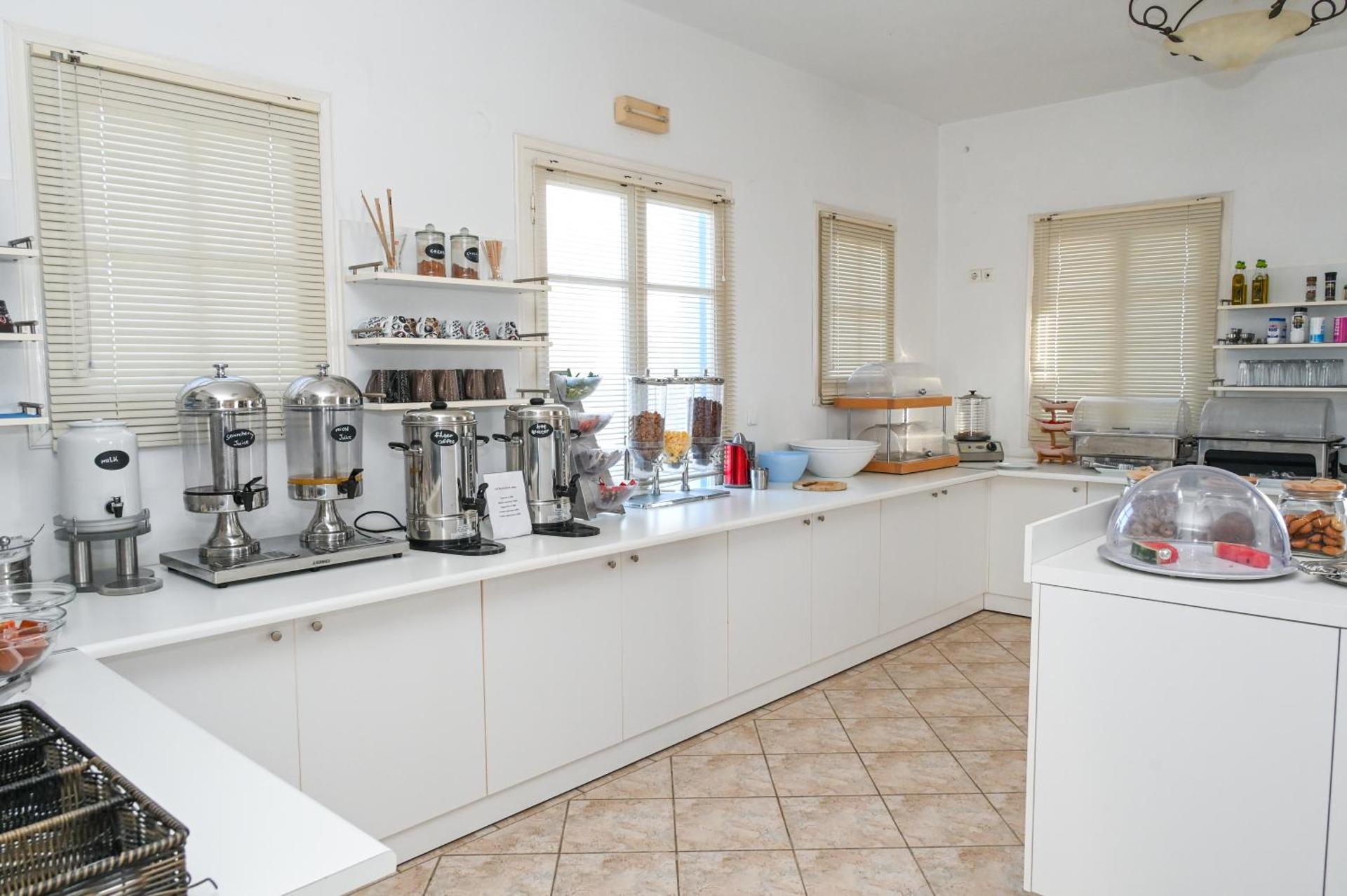 Glaronisia Hotel - Photo 22