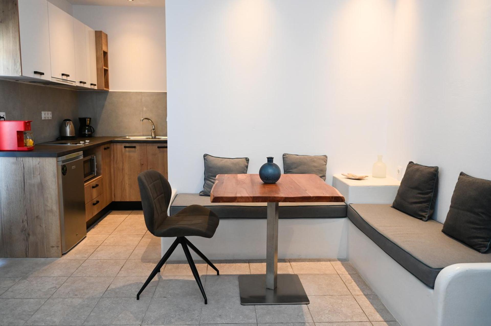 Glaronisia Hotel - Photo 14