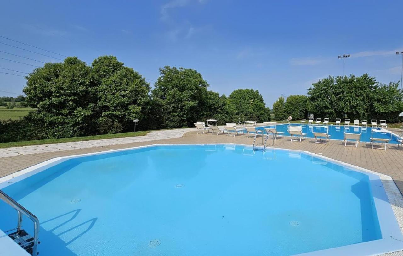Wendy Apartment- Twobedroom & Pool & ParkPrivateFree & Sports - Photo 23